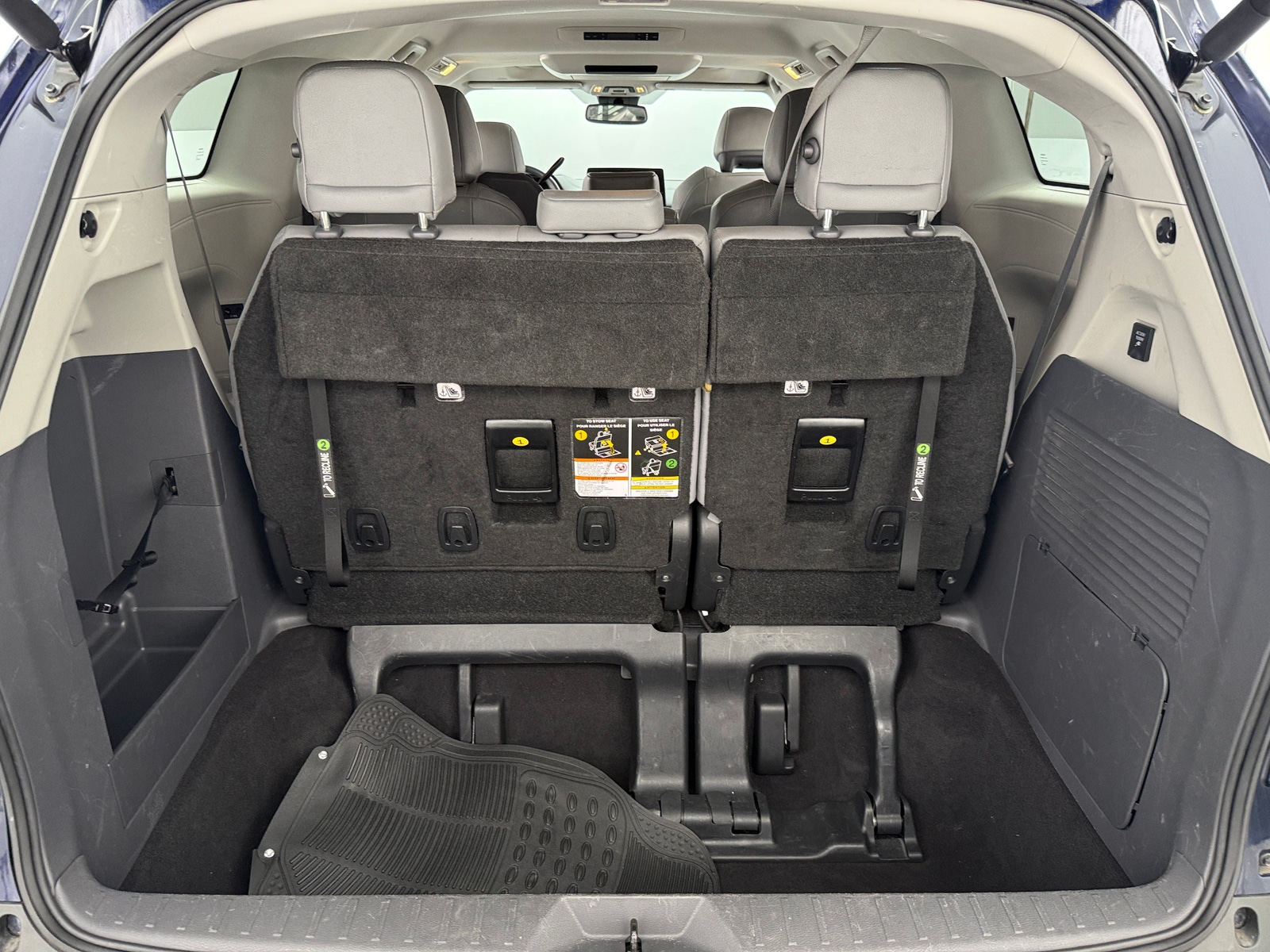 Thumbnail: 2022 Toyota Sienna - 6