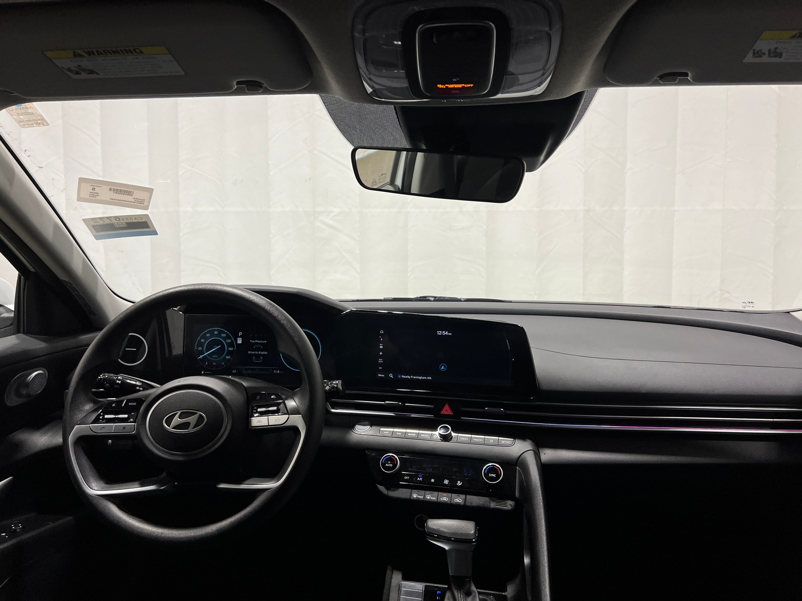 Thumbnail: 2024 Hyundai Elantra - 3