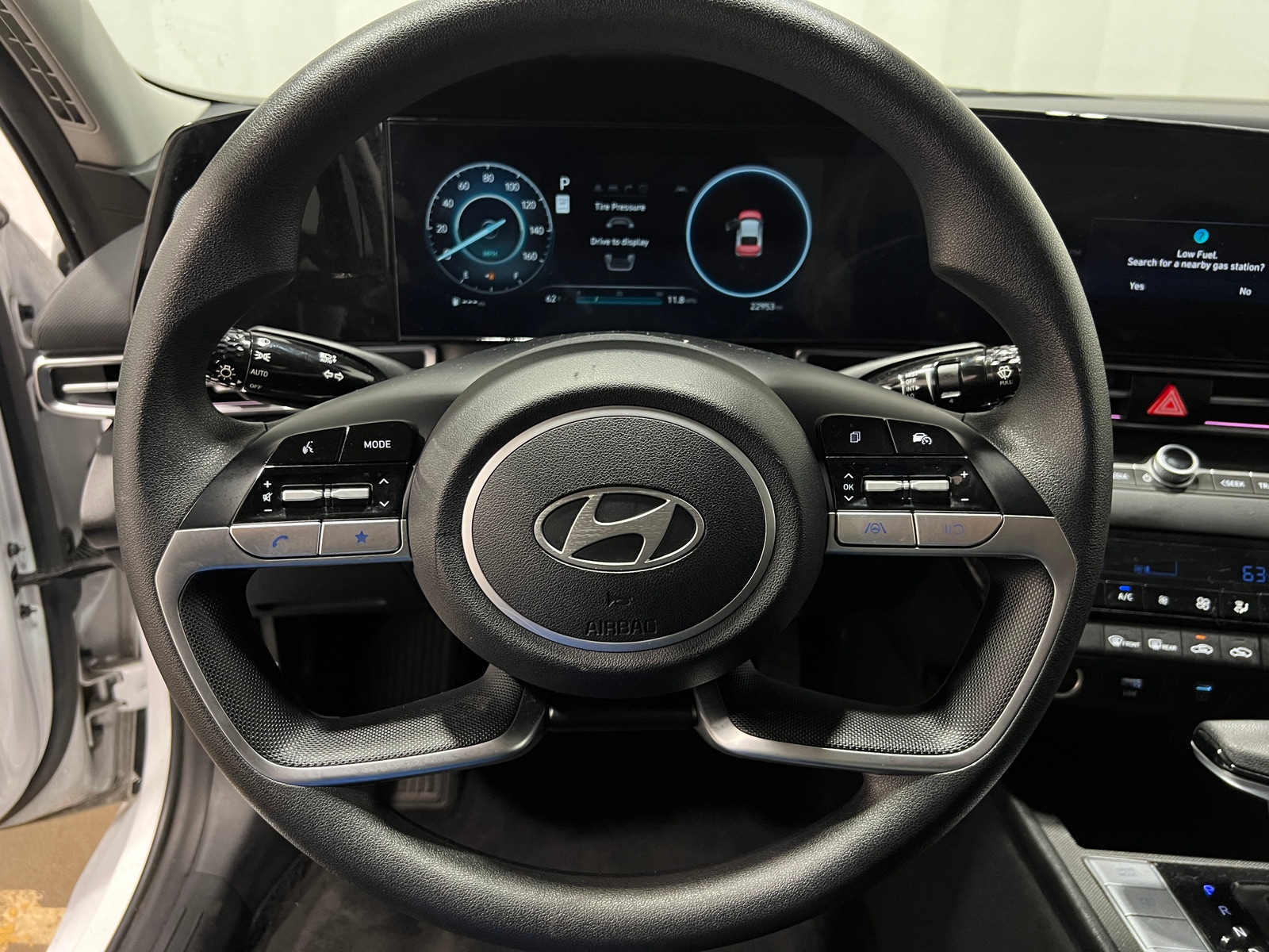 Thumbnail: 2024 Hyundai Elantra - 5