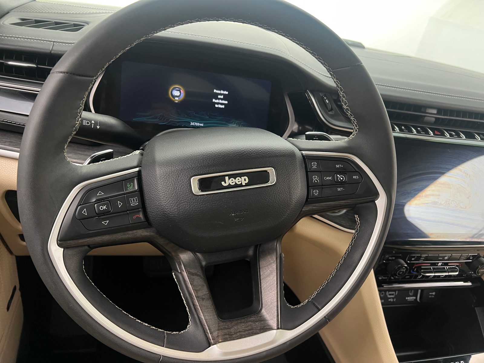 Thumbnail: 2022 Jeep Grand Cherokee - 4
