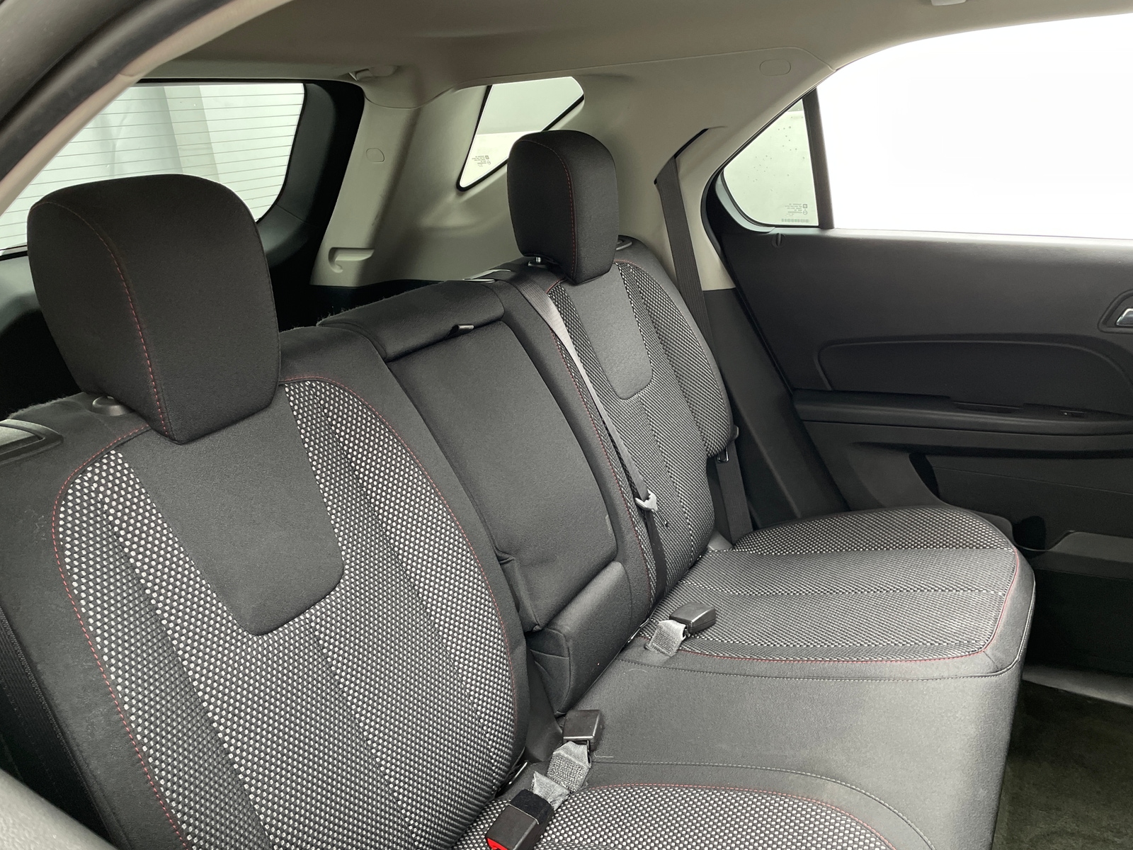 Thumbnail: 2017 Chevrolet Equinox - 6