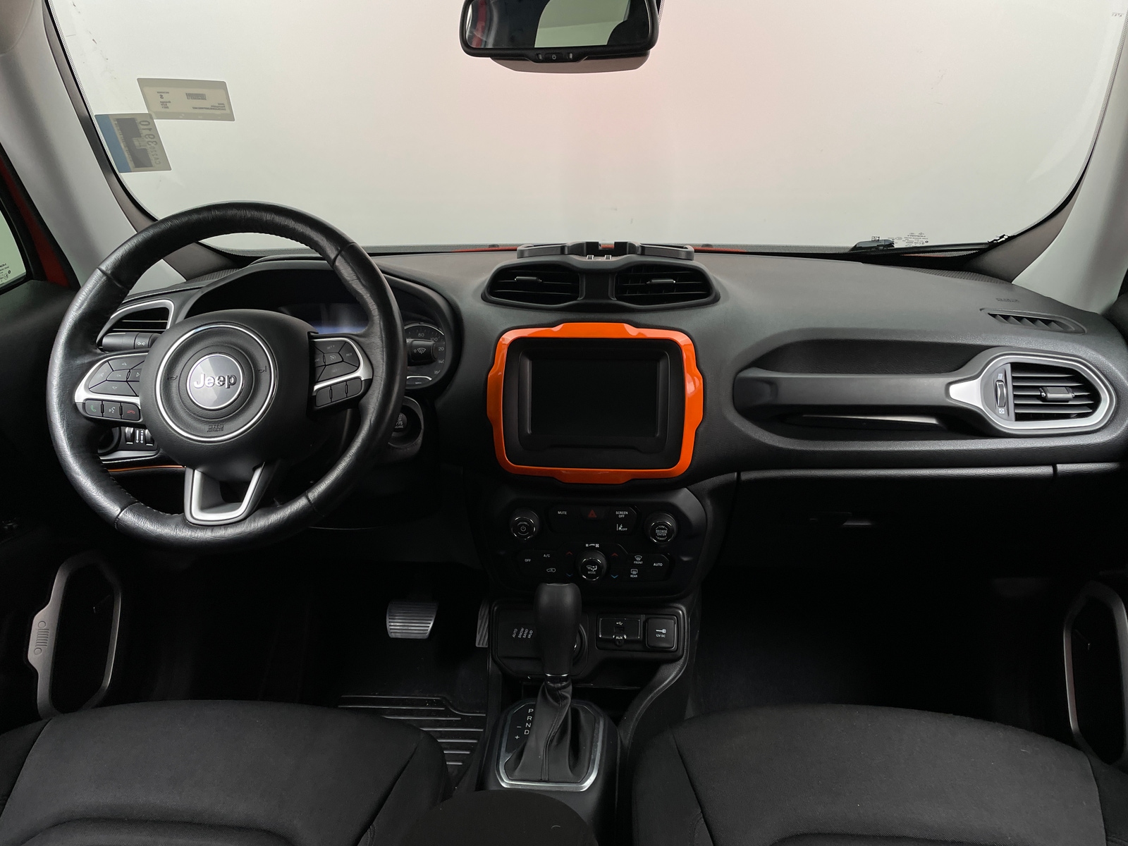 Thumbnail: 2021 Jeep Renegade - 3