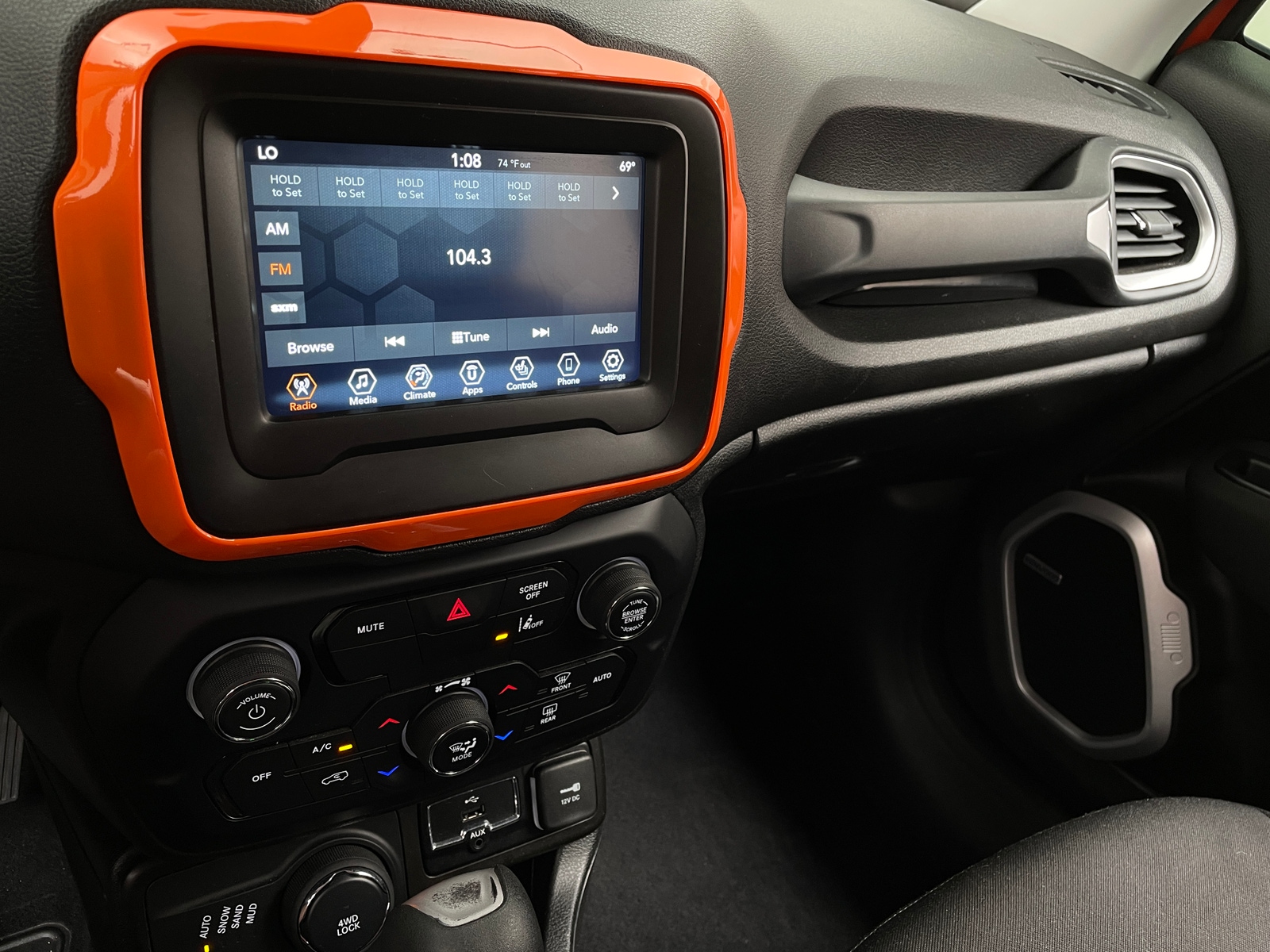 Thumbnail: 2021 Jeep Renegade - 4
