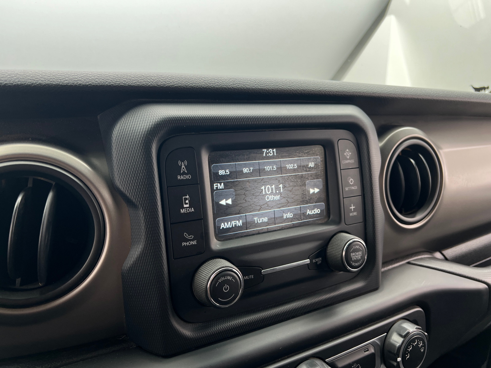 Thumbnail: 2018 Jeep Wrangler - 4