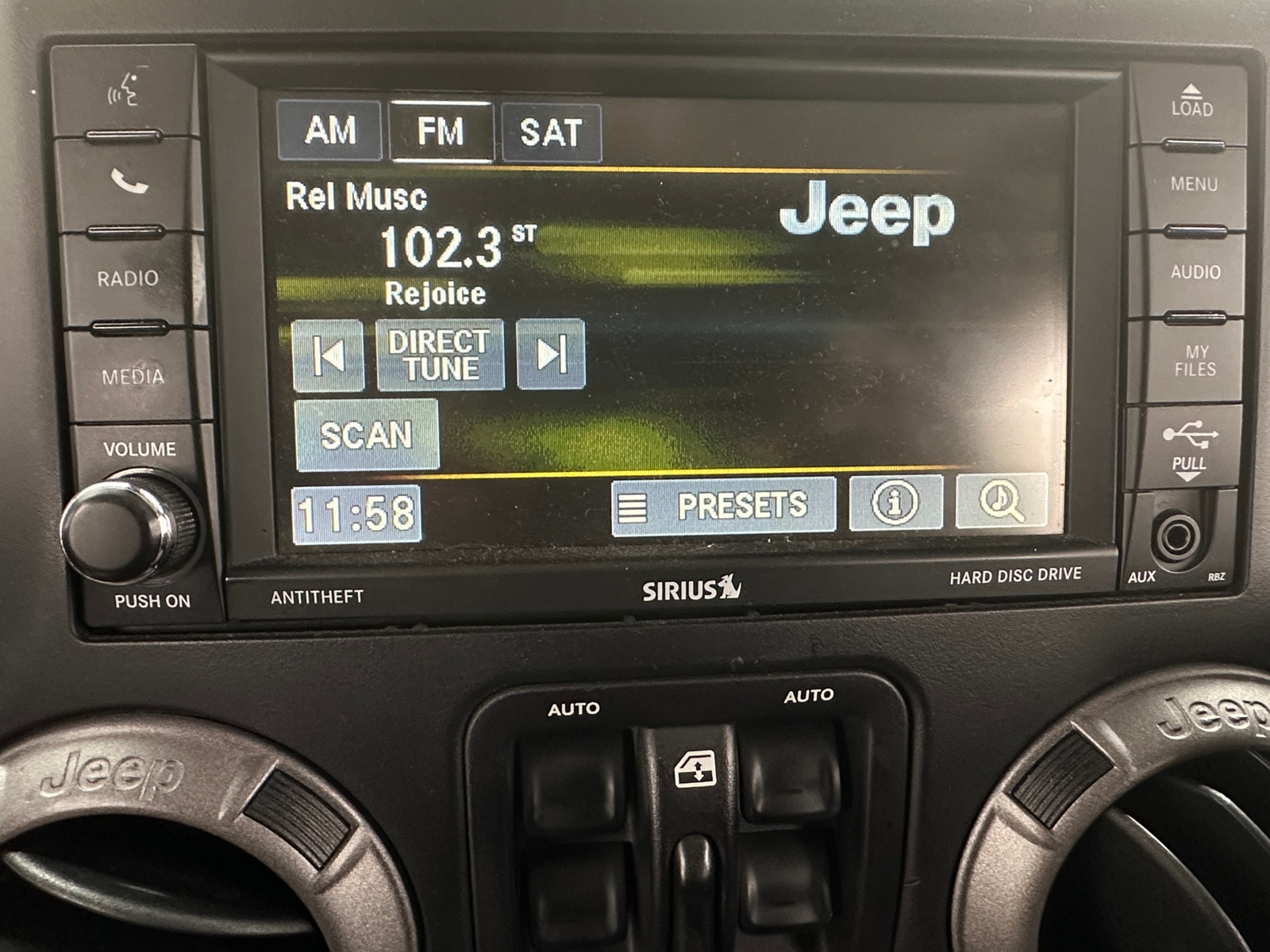 Thumbnail: 2015 Jeep Wrangler - 4