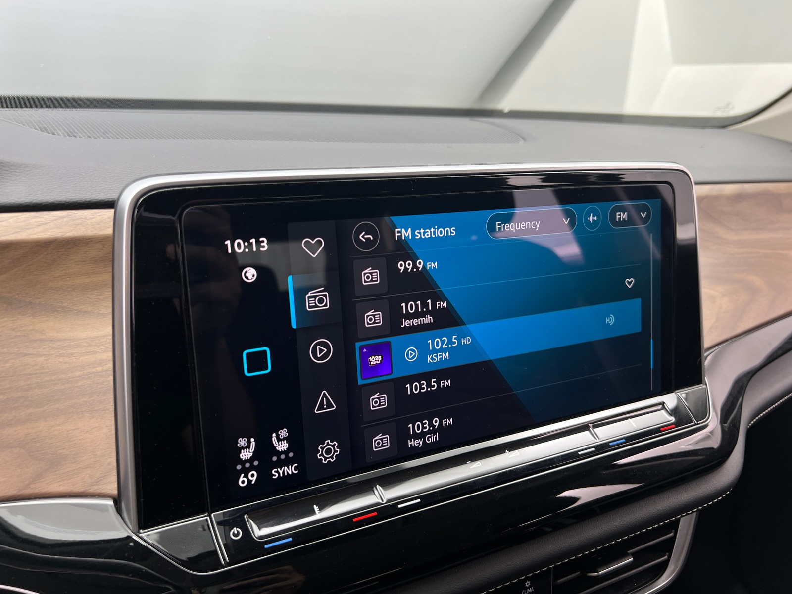 Thumbnail: 2024 Volkswagen Atlas - 3
