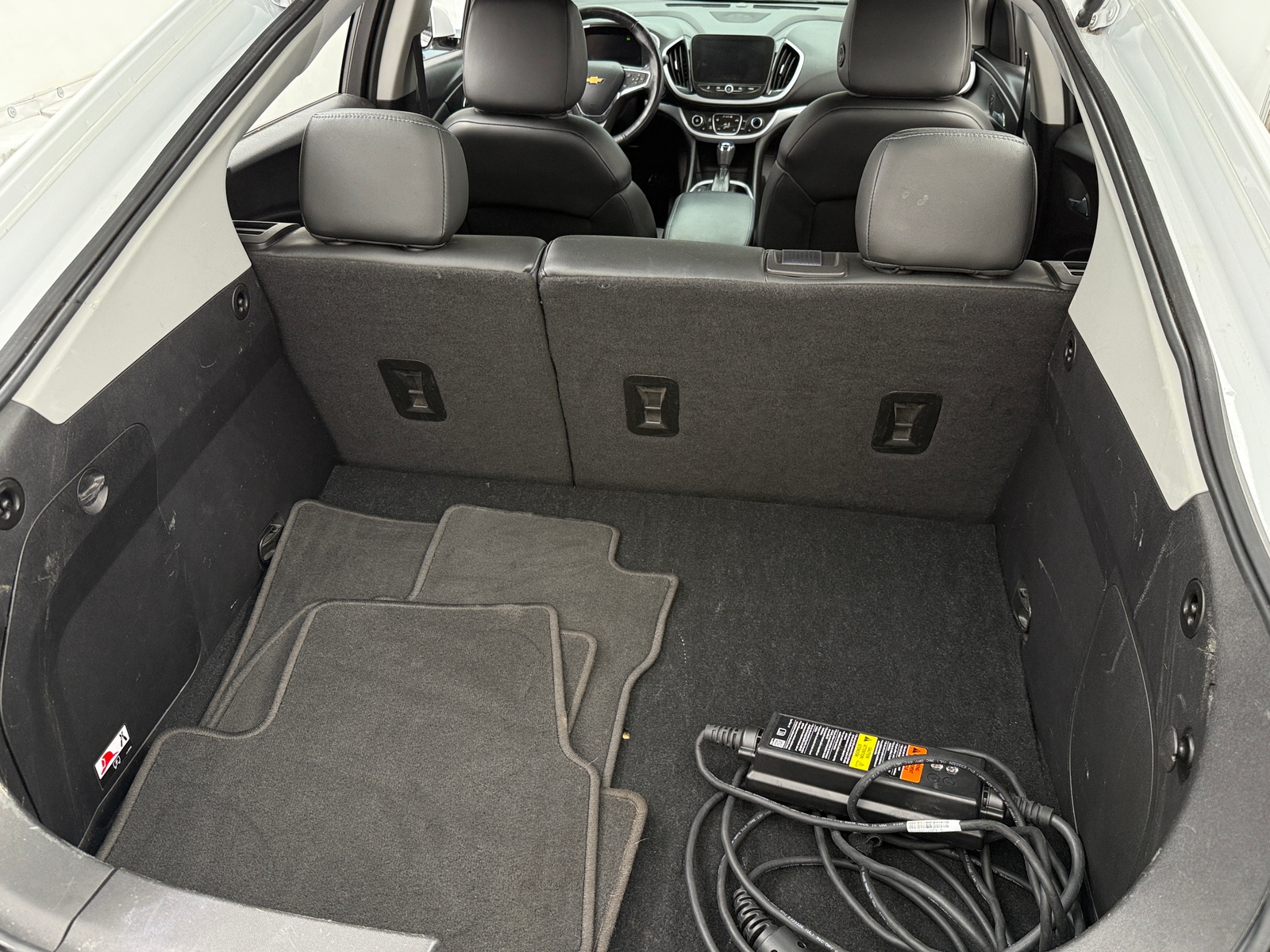 Thumbnail: 2017 Chevrolet Volt - 7