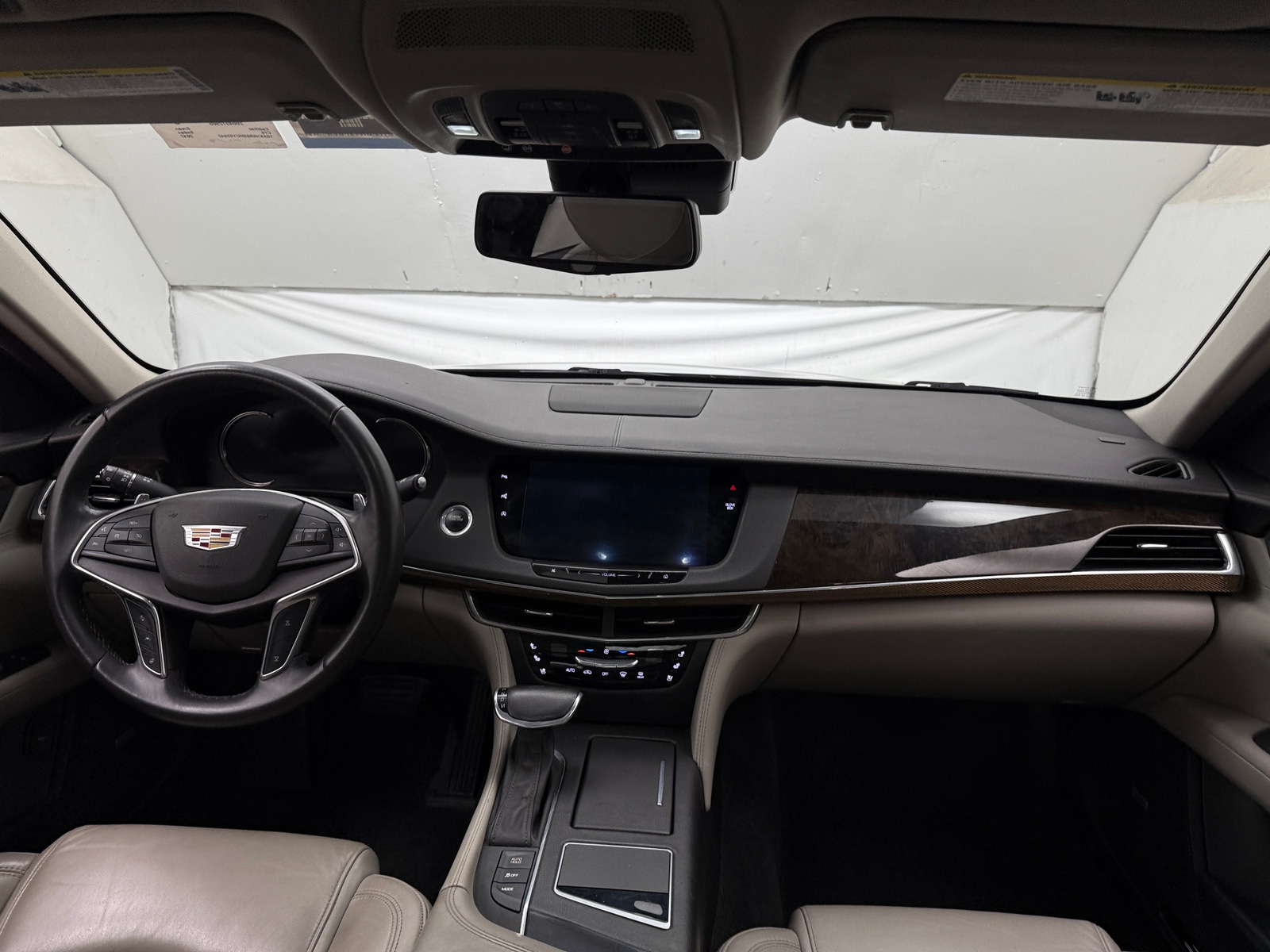 Thumbnail: 2017 Cadillac CT6 - 2
