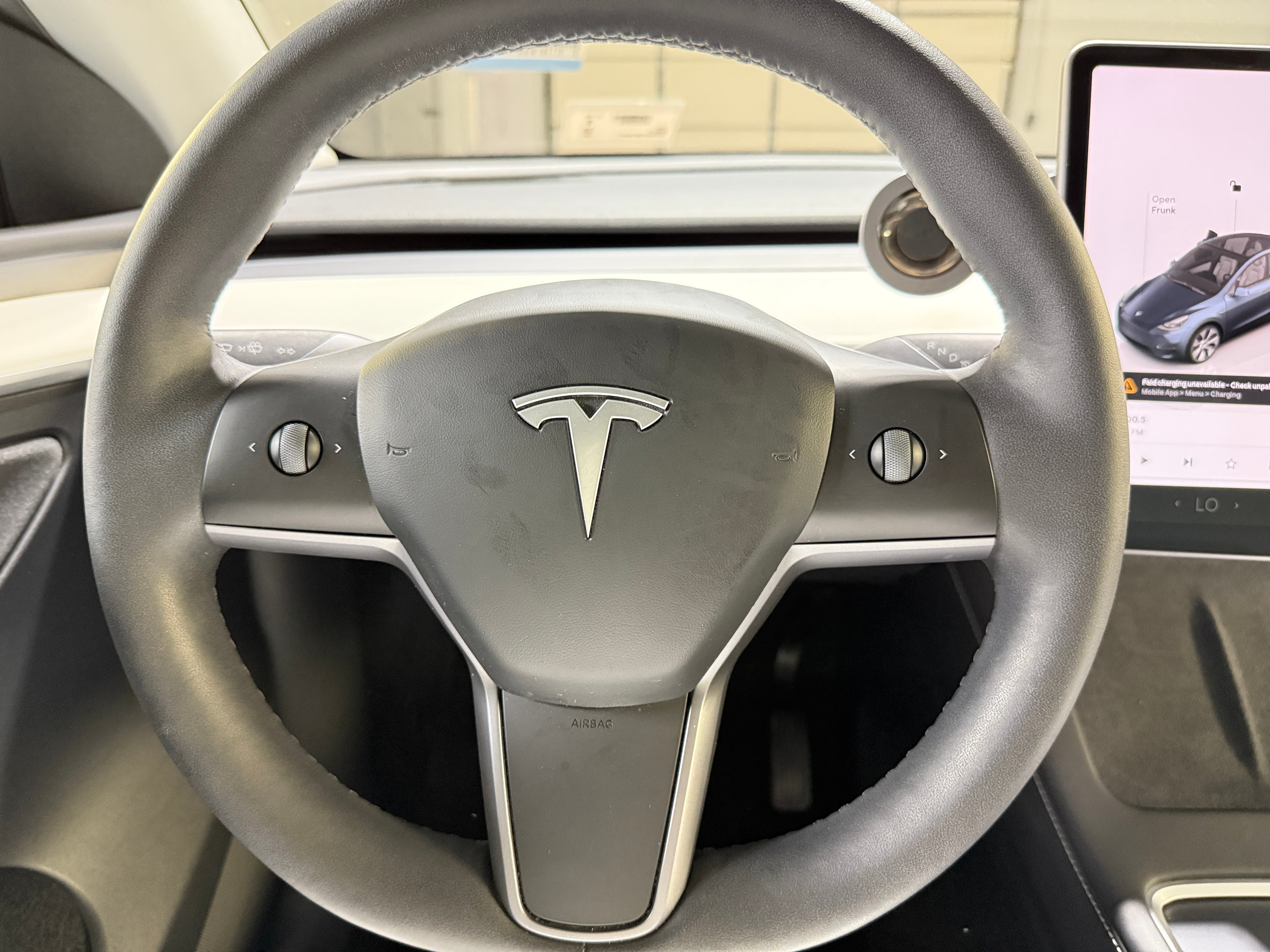 Used 2024 Tesla Model Y Long Range with VIN 7SAYGDEE0RF984617 for sale in Oak Creek, WI