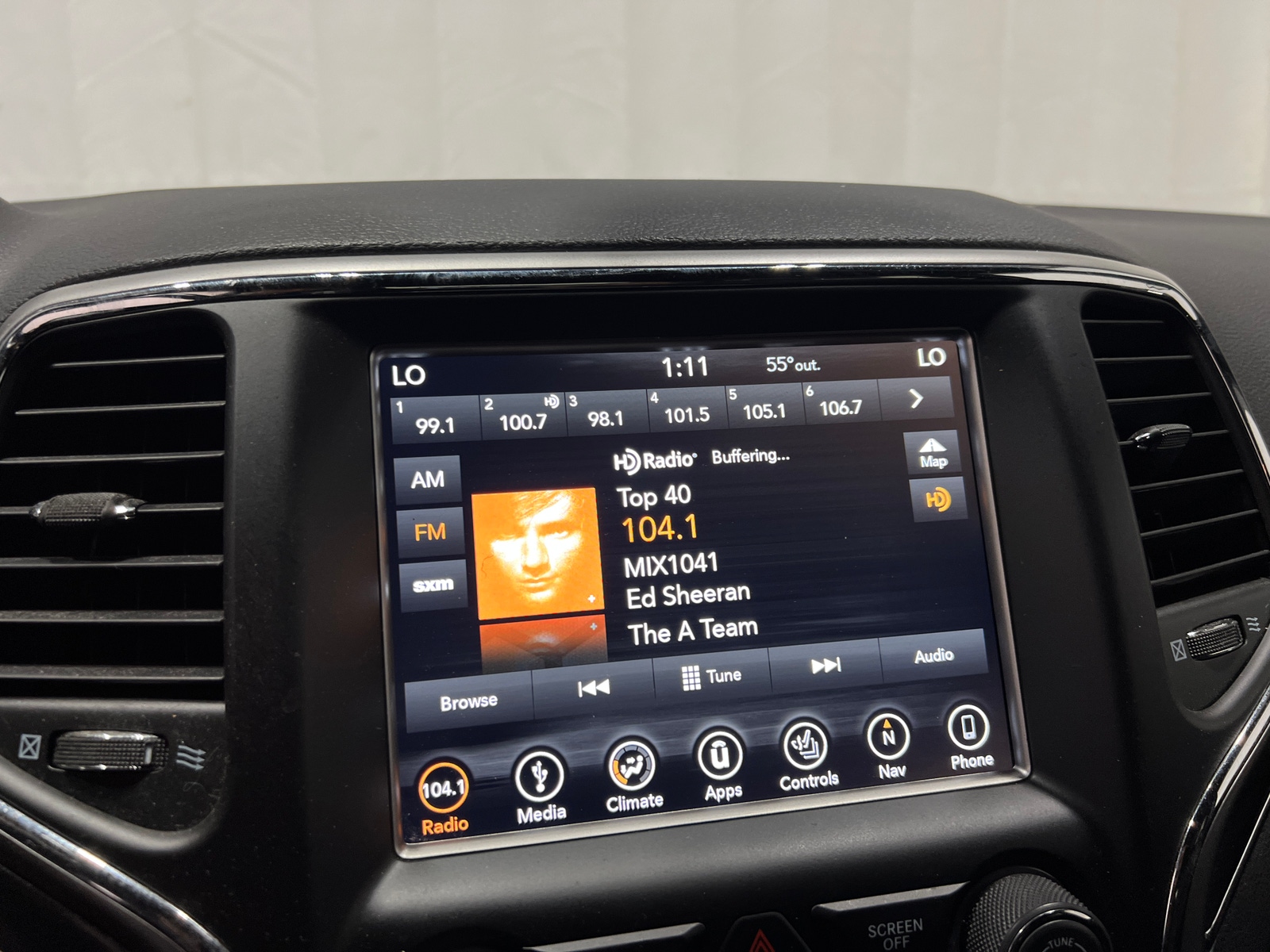 Thumbnail: 2018 Jeep Grand Cherokee - 3
