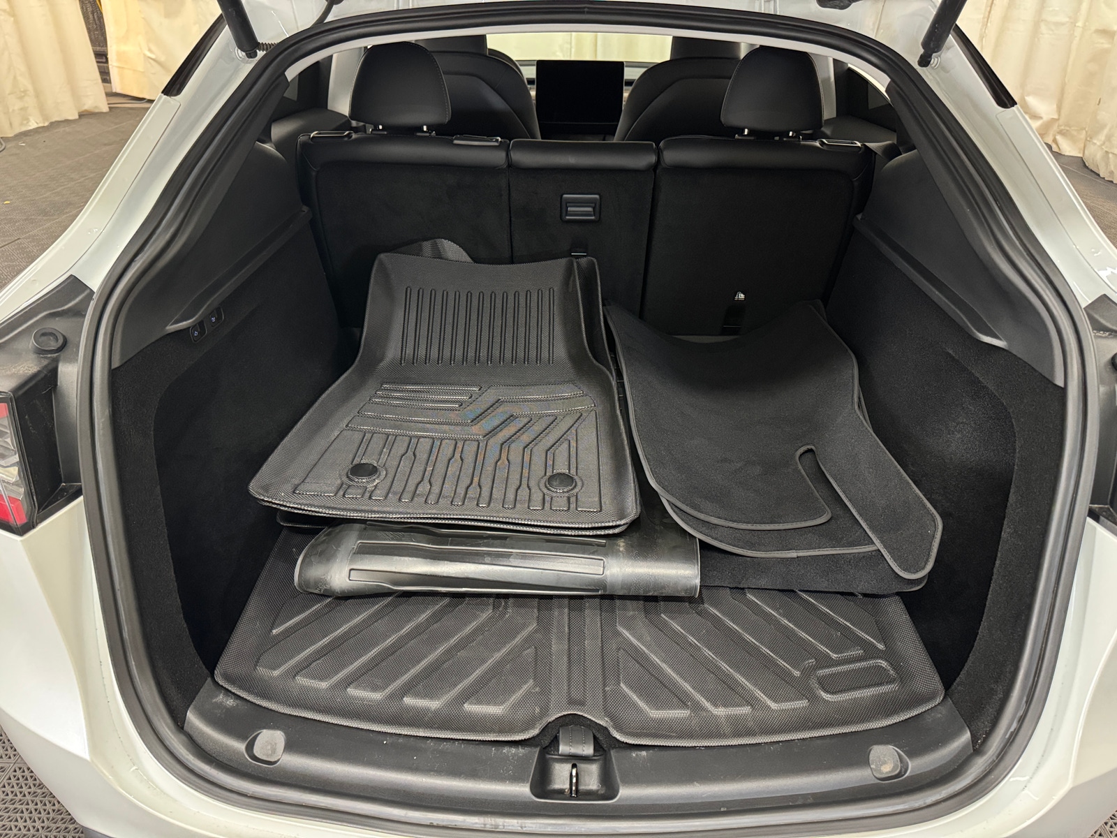 Thumbnail: 2023 Tesla Model Y - 5