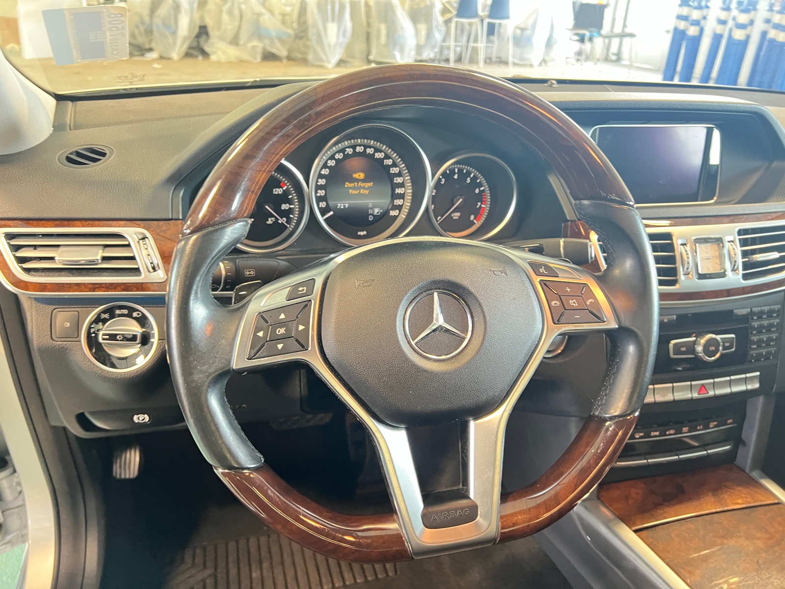 Thumbnail: 2015 Mercedes-Benz E-Class - 4
