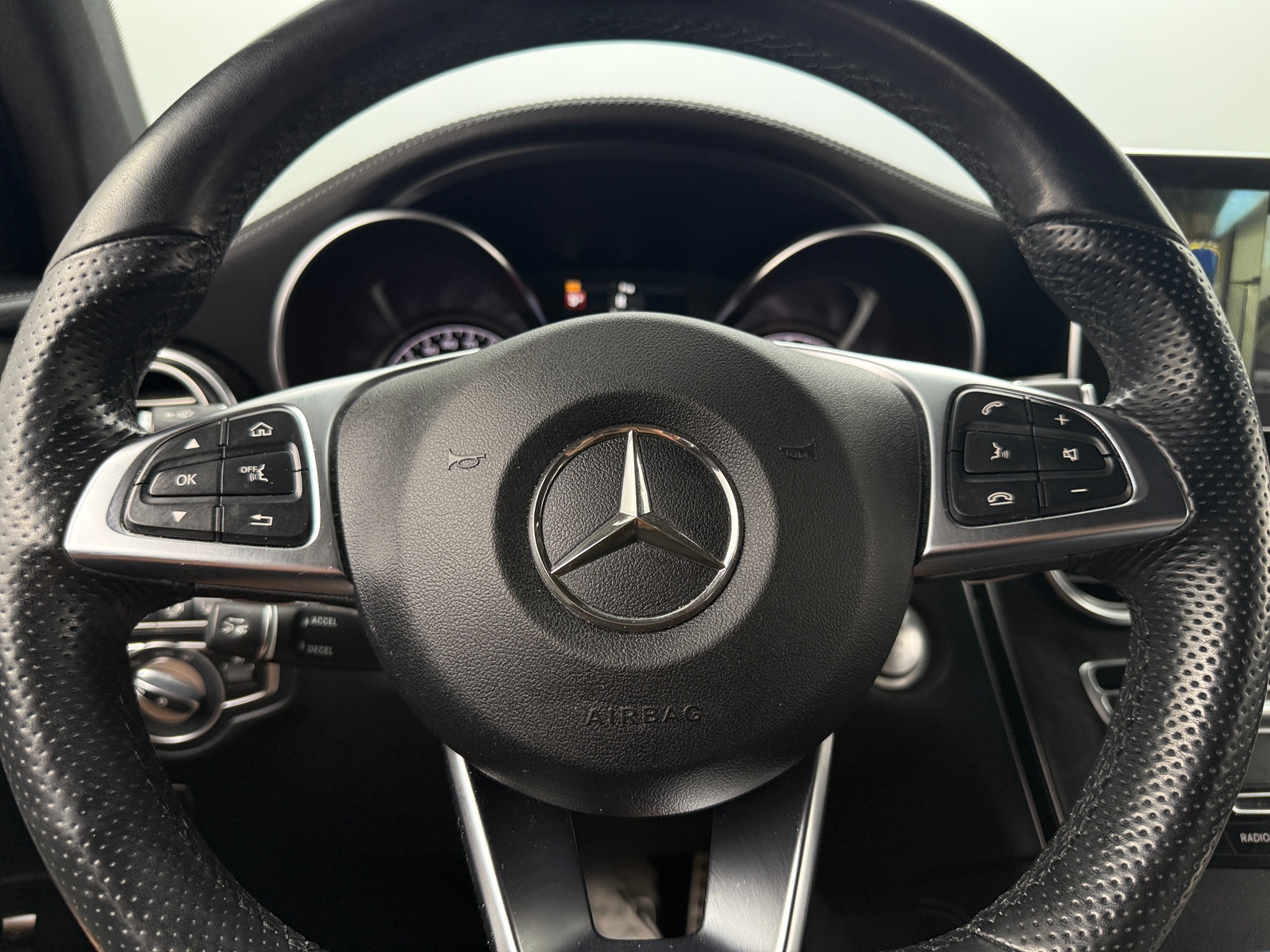Thumbnail: 2018 Mercedes-Benz GLC - 4