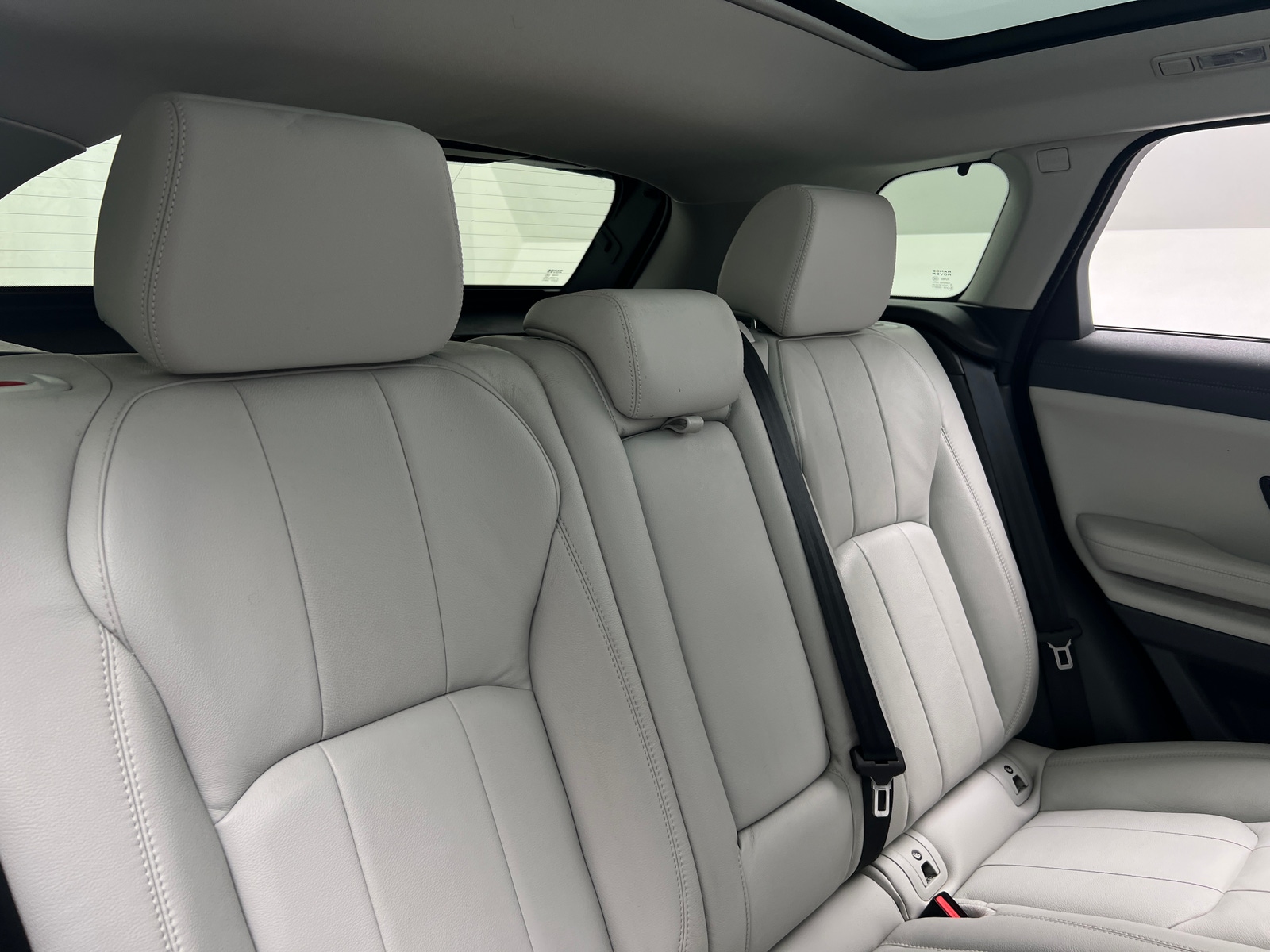 Thumbnail: 2018 Land Rover Range Rover Evoque - 5