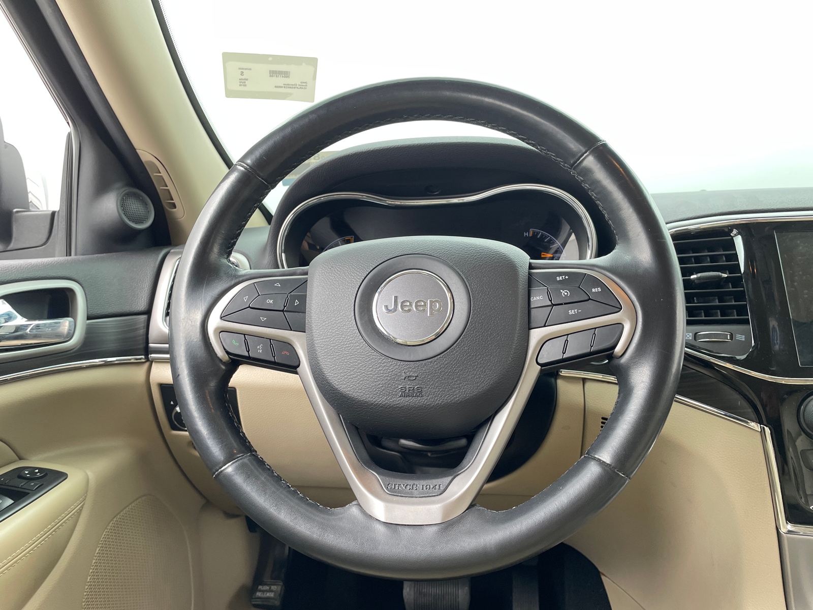 Thumbnail: 2019 Jeep Grand Cherokee - 4