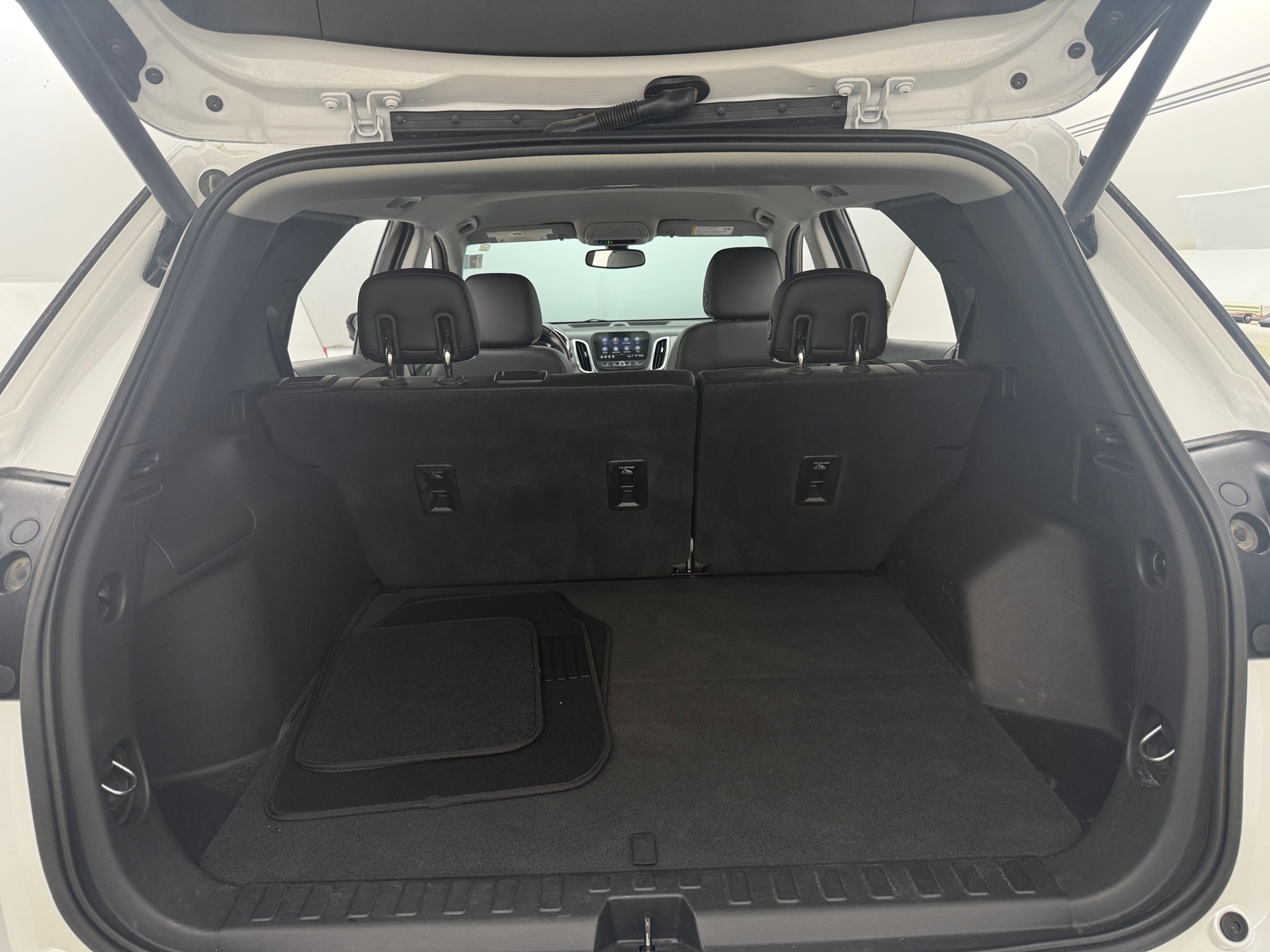 Thumbnail: 2019 Chevrolet Equinox - 5