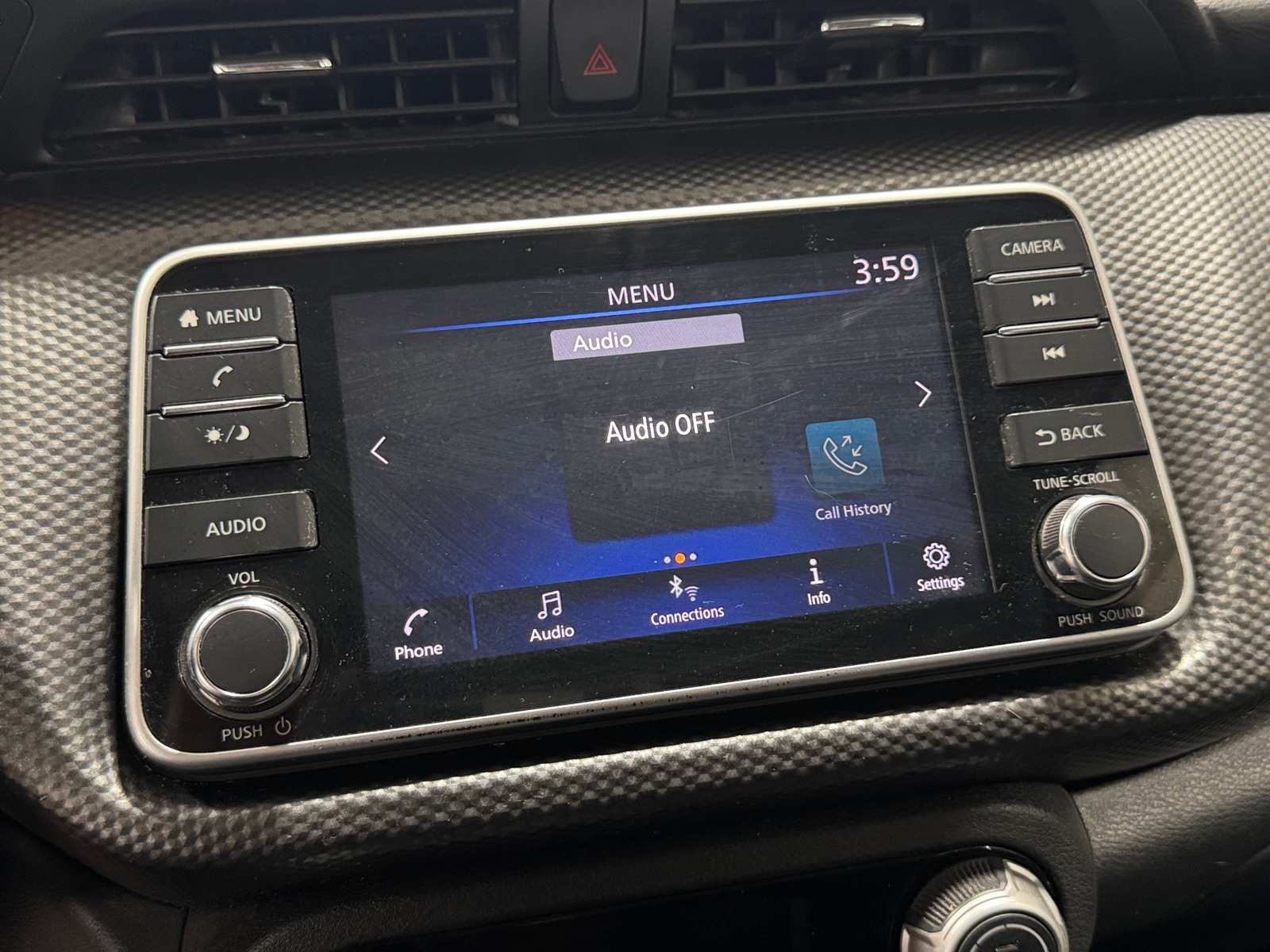 Thumbnail: 2019 Nissan Kicks - 4