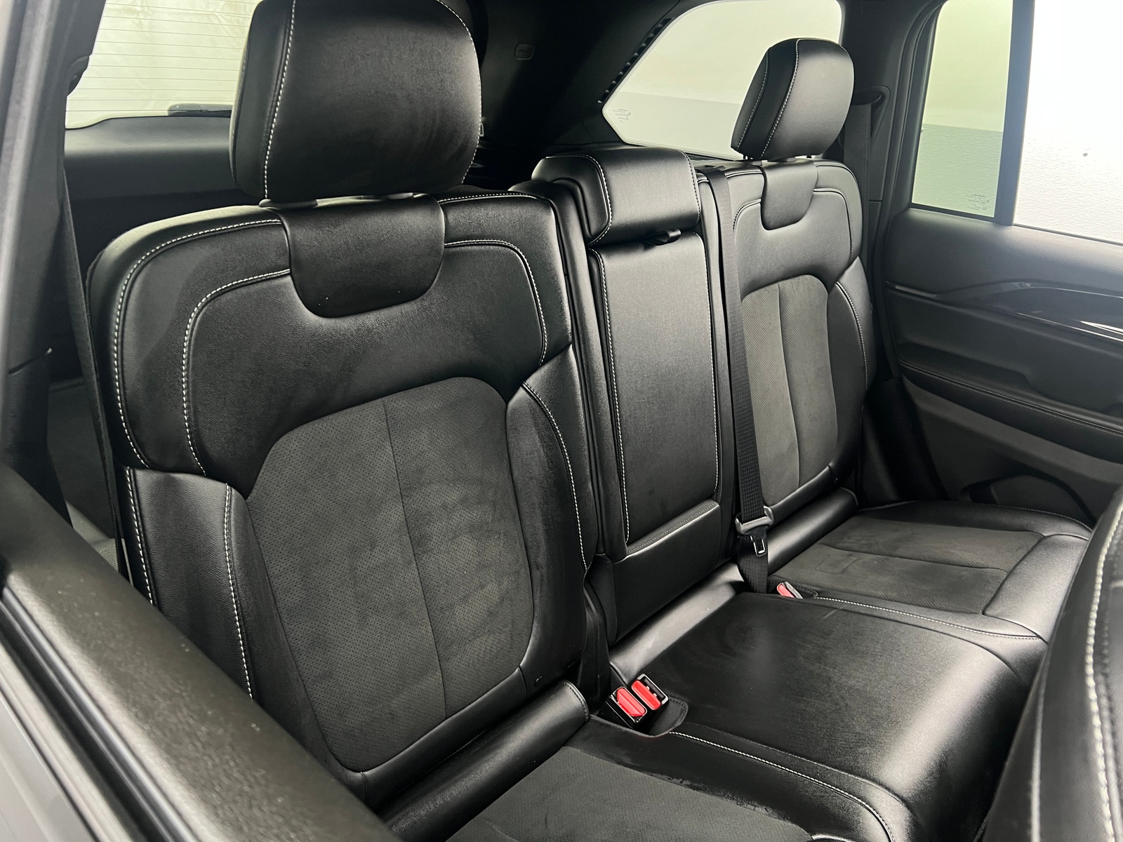 Thumbnail: 2023 Jeep Grand Cherokee - 6