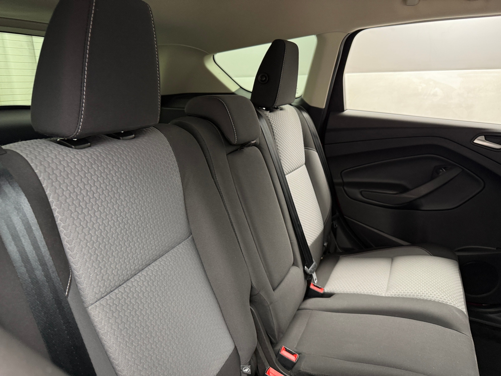 Thumbnail: 2017 Ford Escape - 6