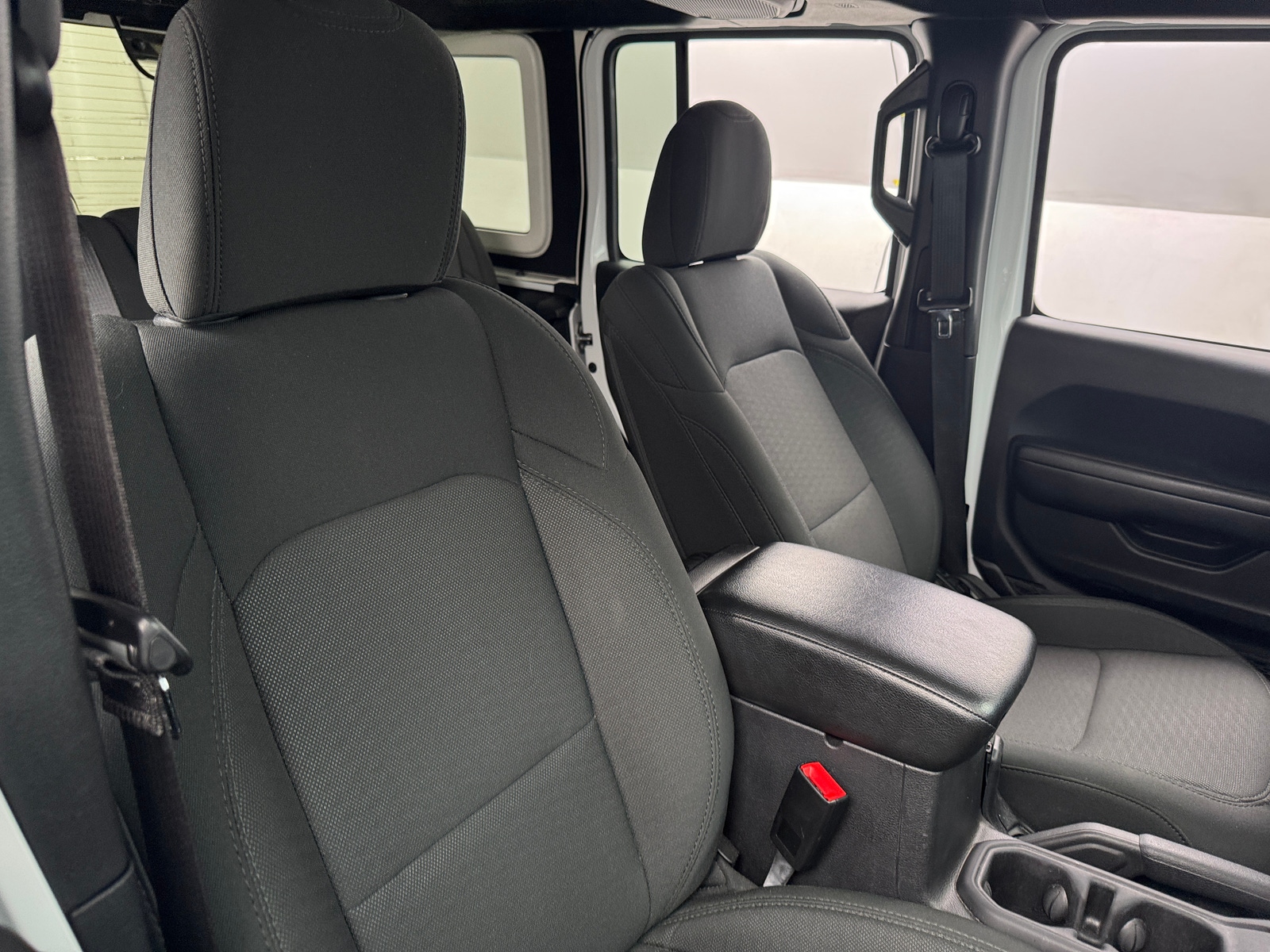 Thumbnail: 2019 Jeep Wrangler - 2