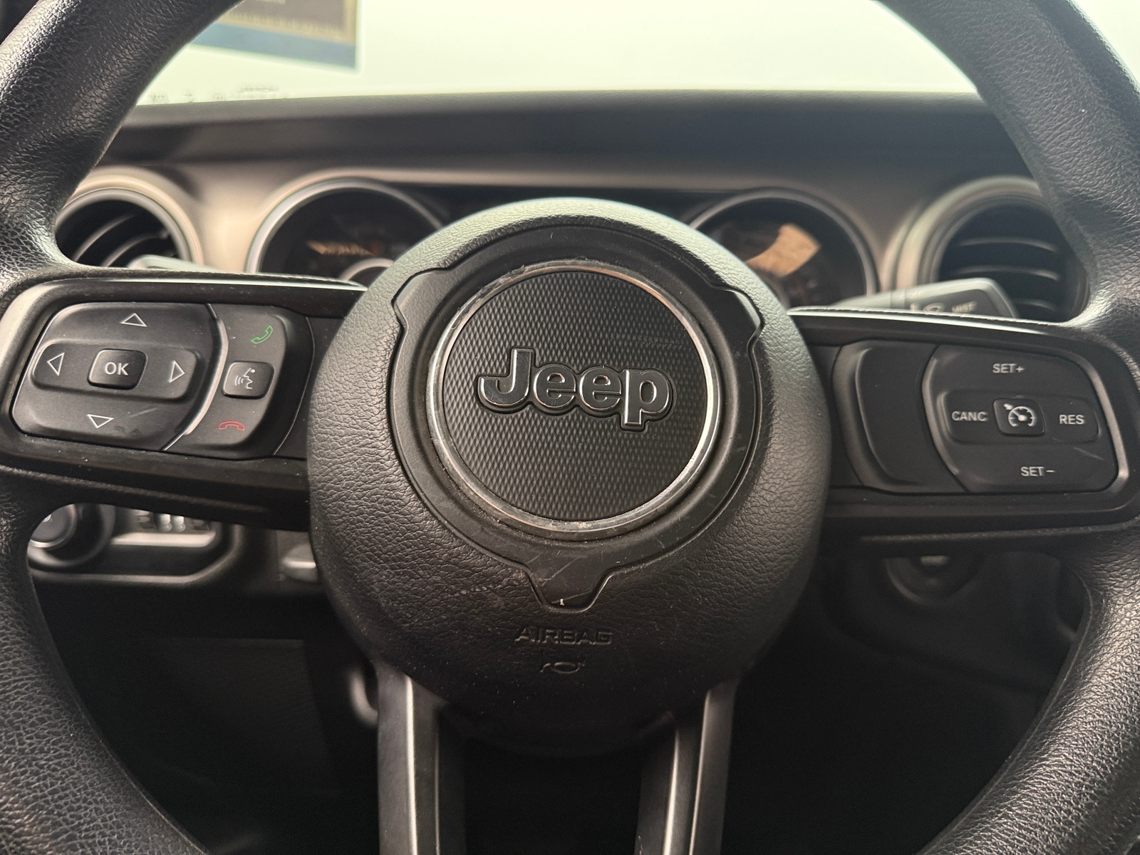 Thumbnail: 2020 Jeep Wrangler - 5