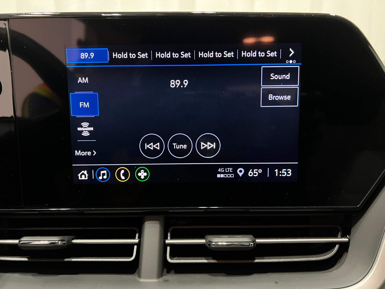 Thumbnail: 2025 Chevrolet Trax - 4