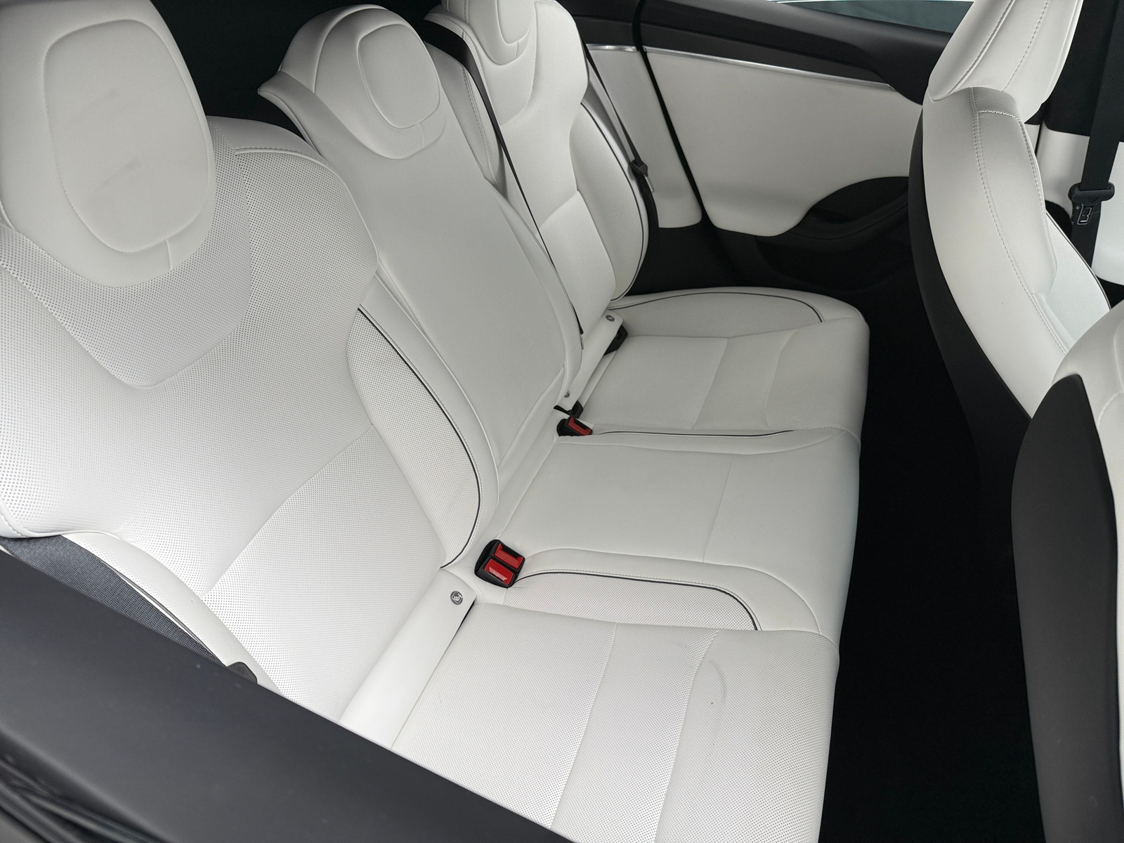 Thumbnail: 2023 Tesla Model S - 5