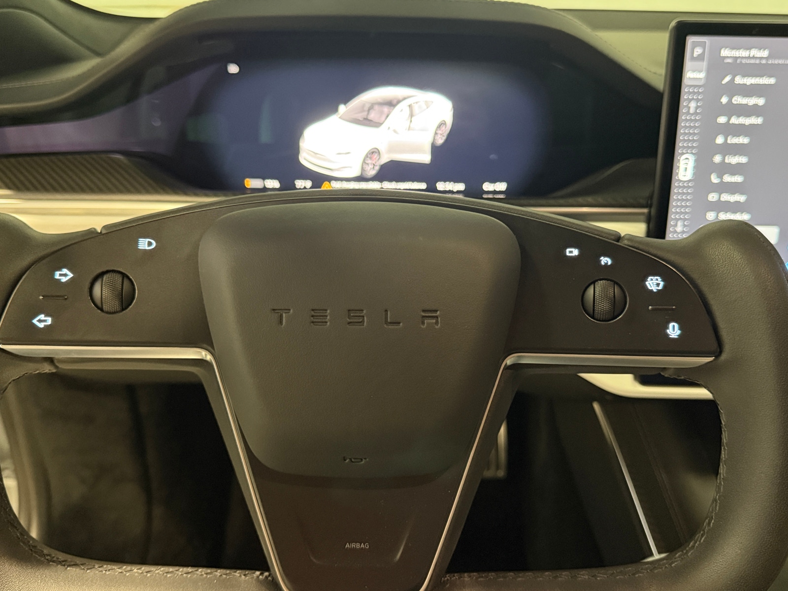Thumbnail: 2023 Tesla Model S - 4