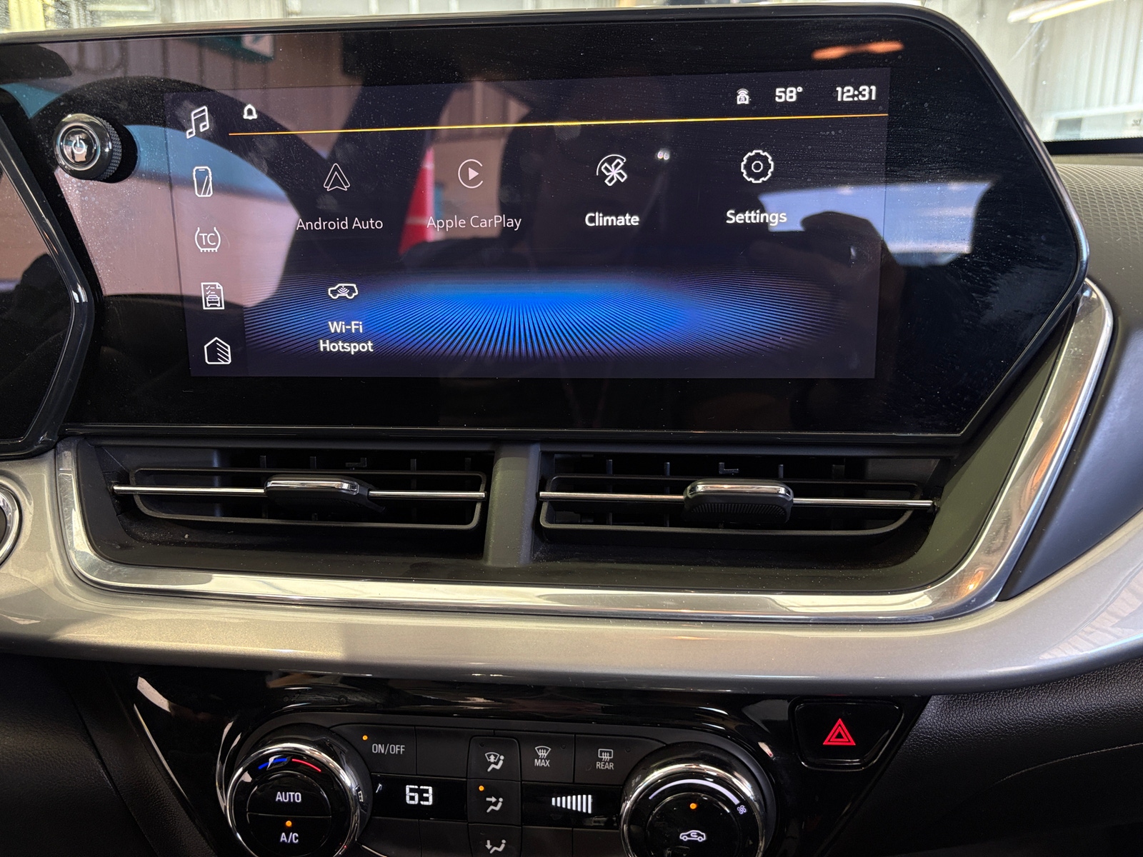 Thumbnail: 2024 Chevrolet Trax - 4