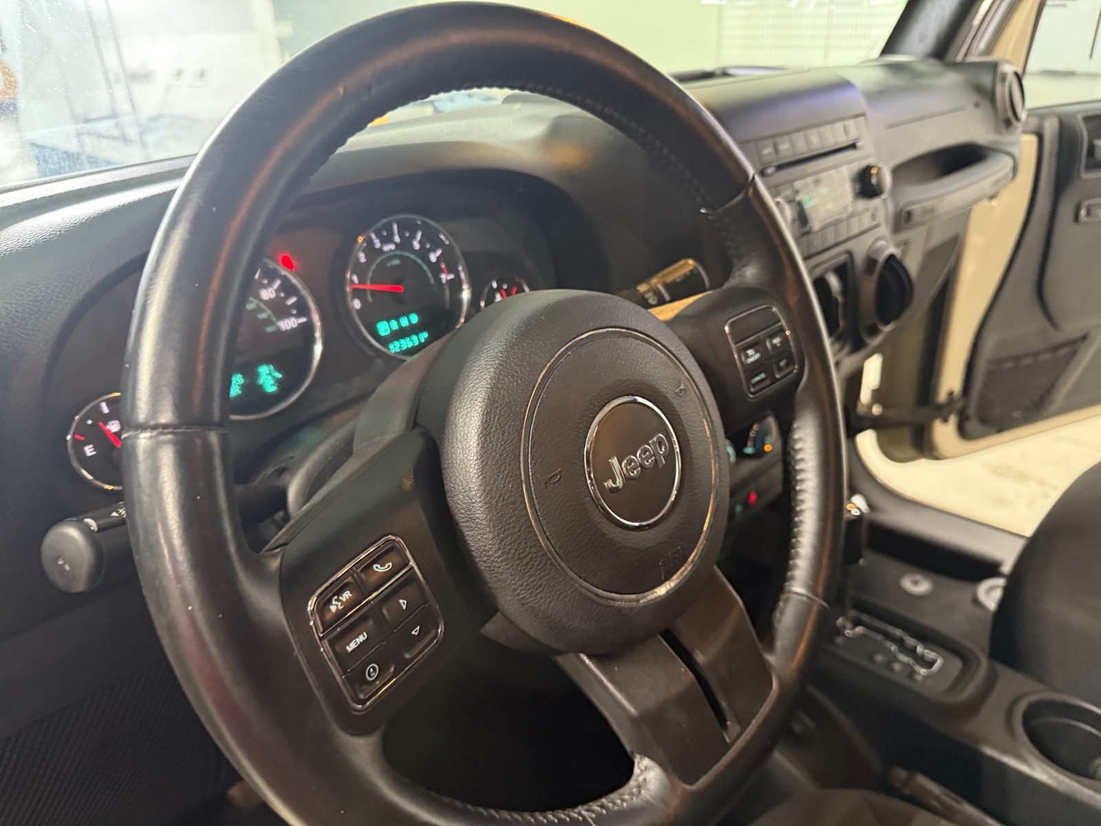 Thumbnail: 2017 Jeep Wrangler - 5