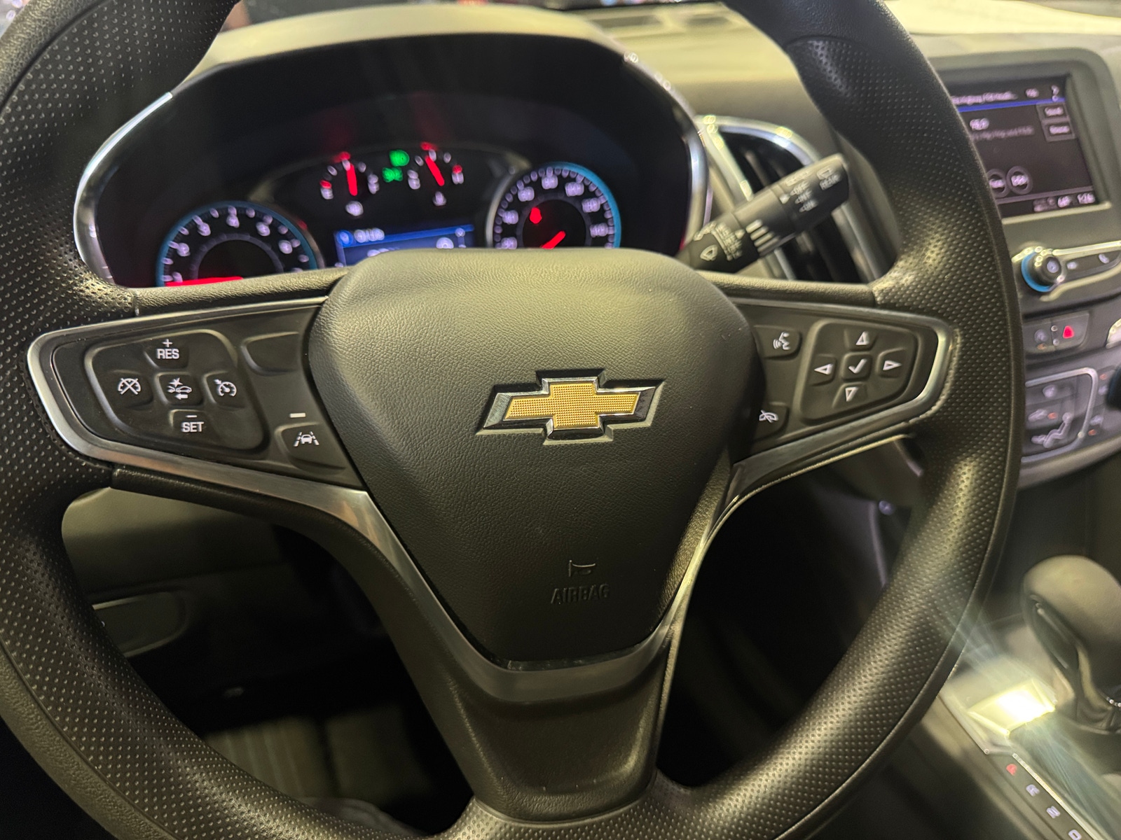 Thumbnail: 2023 Chevrolet Equinox - 5