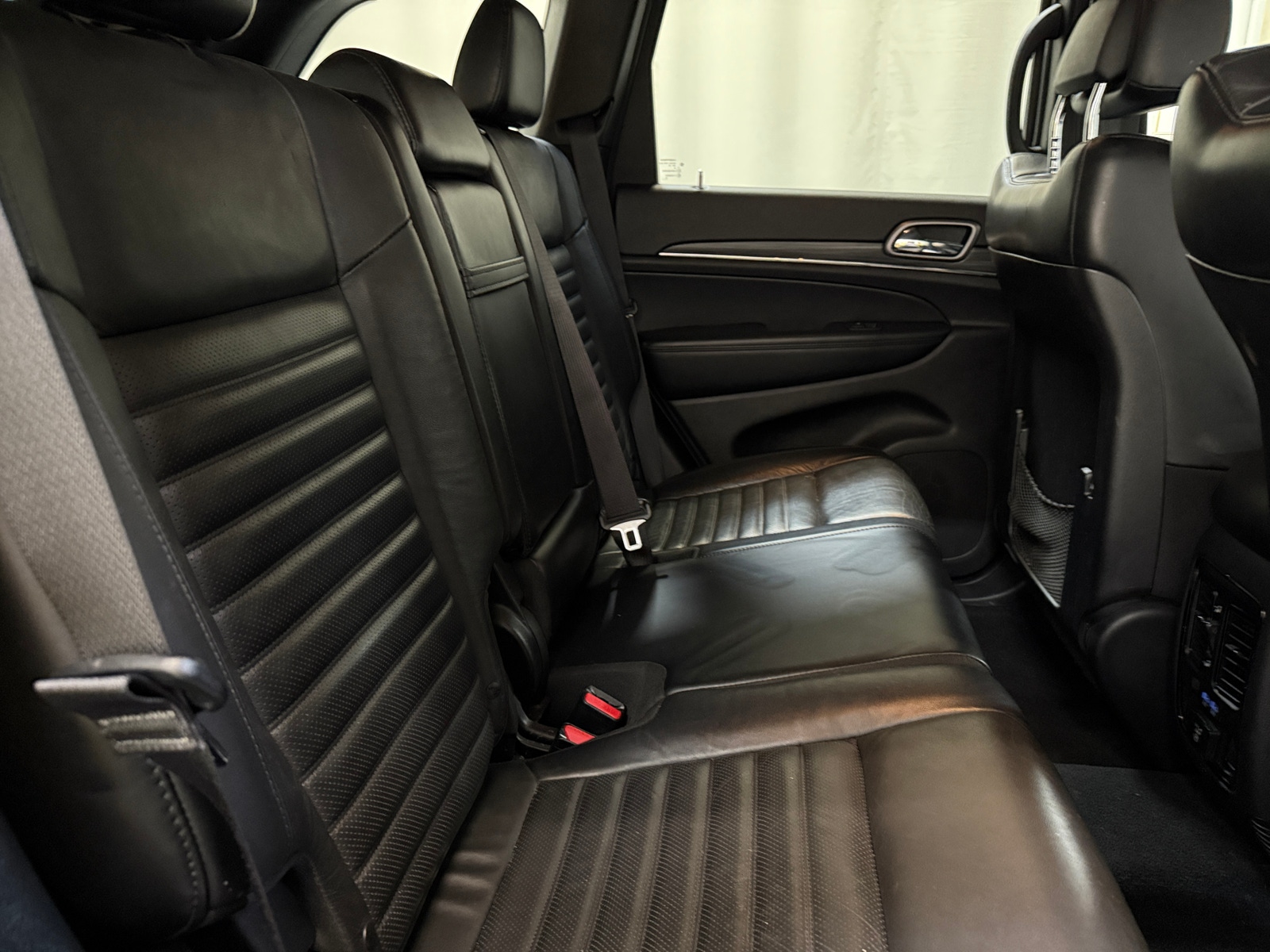 Thumbnail: 2020 Jeep Grand Cherokee - 5