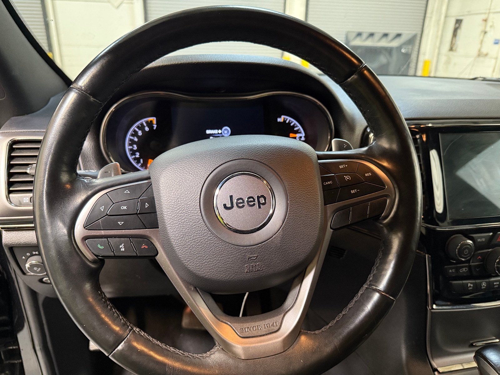 Thumbnail: 2020 Jeep Grand Cherokee - 4