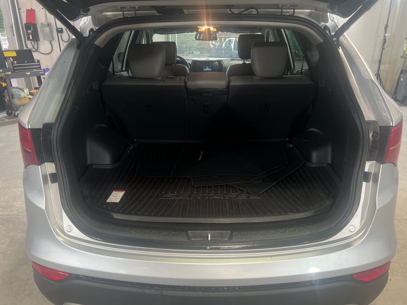 Thumbnail: 2016 Hyundai Santa Fe - 6
