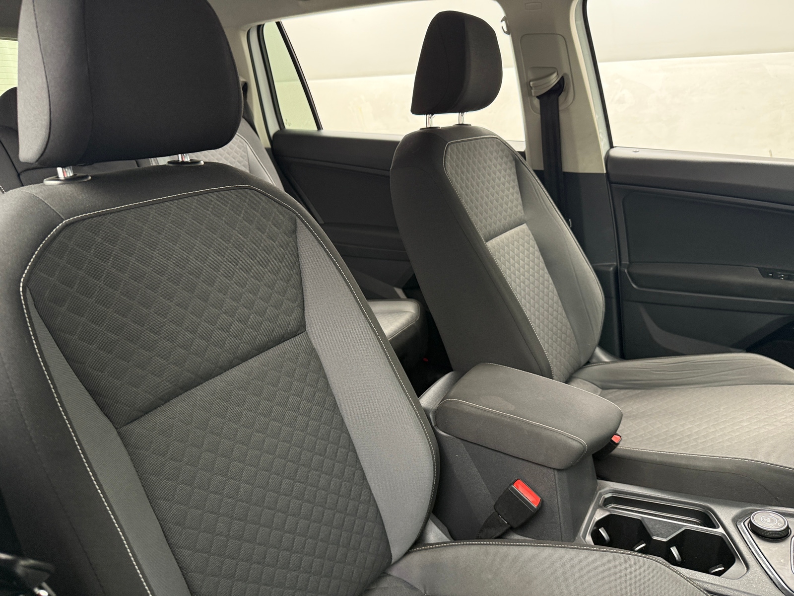 Thumbnail: 2021 Volkswagen Tiguan - 2