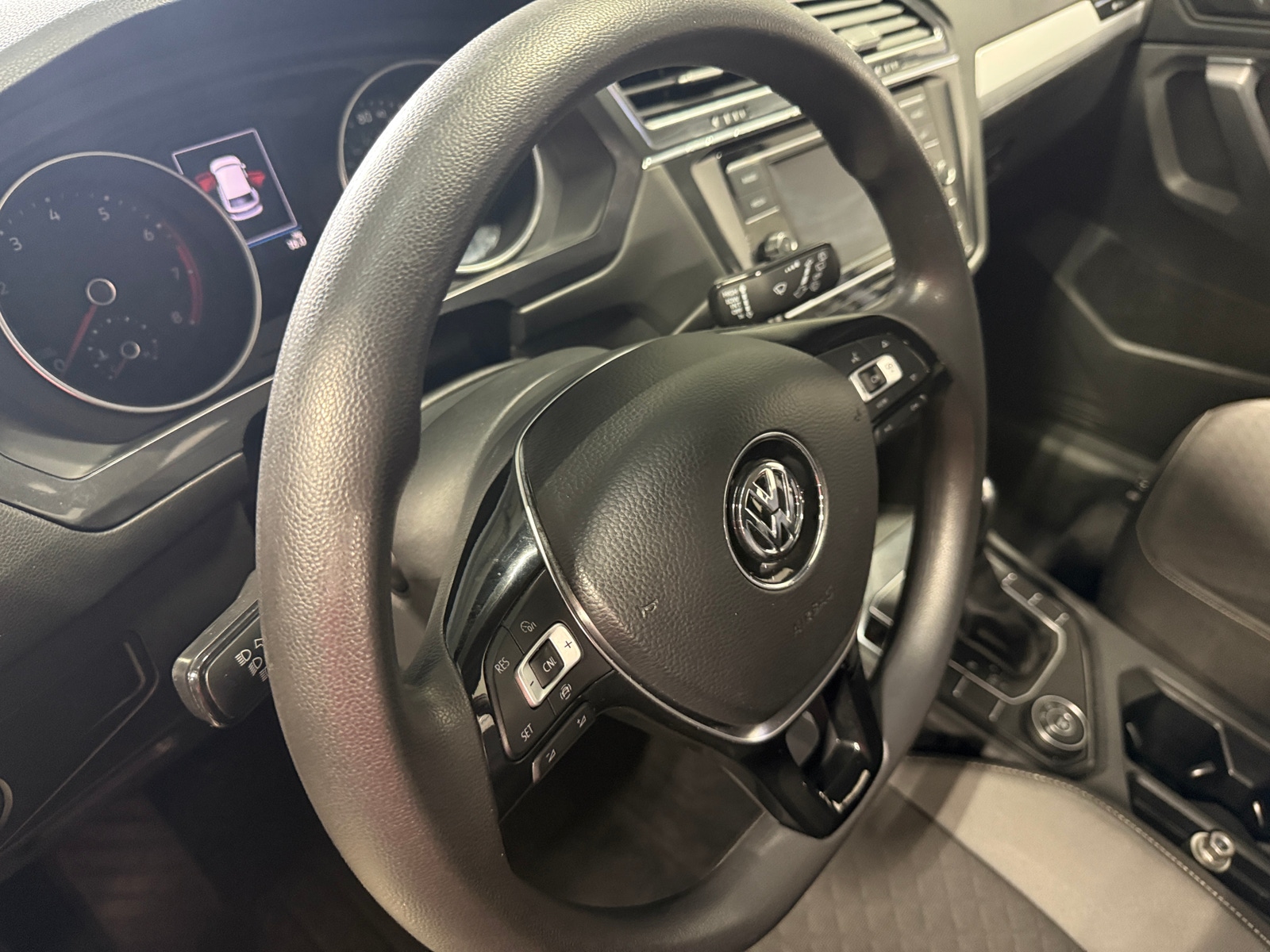Thumbnail: 2021 Volkswagen Tiguan - 5