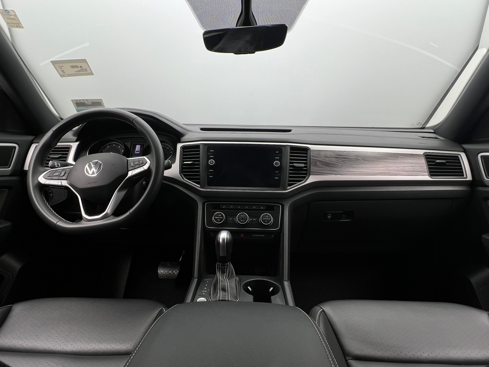 Thumbnail: 2021 Volkswagen Atlas - 2