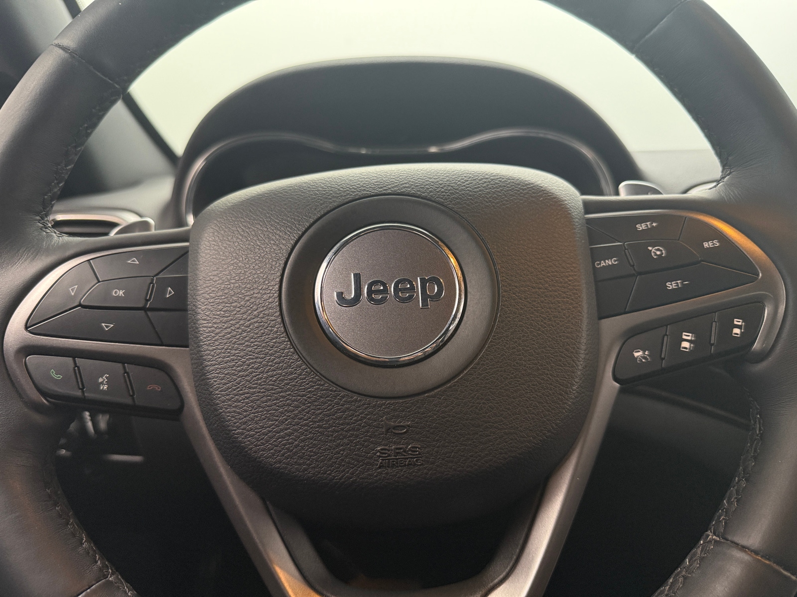 Thumbnail: 2019 Jeep Grand Cherokee - 4