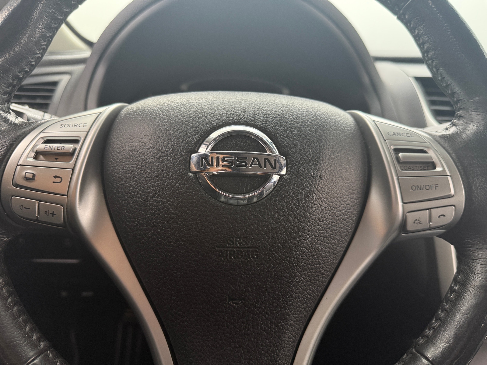 Thumbnail: 2017 Nissan Altima - 4