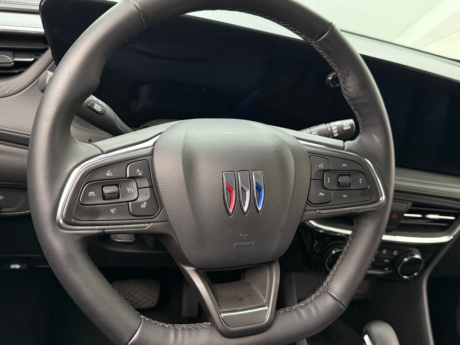 Thumbnail: 2025 Buick Encore GX - 4