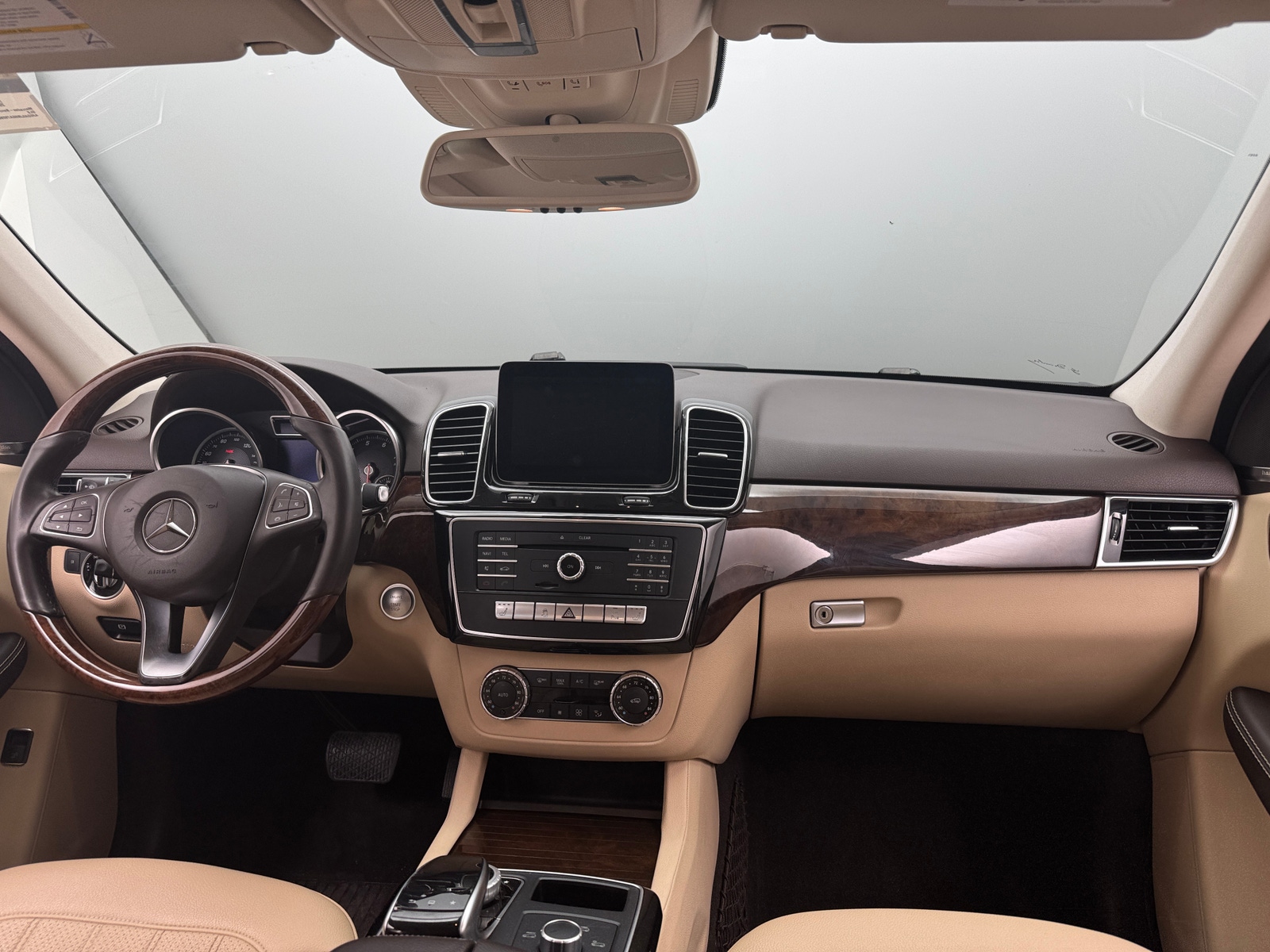 Thumbnail: 2016 Mercedes-Benz GLE - 2