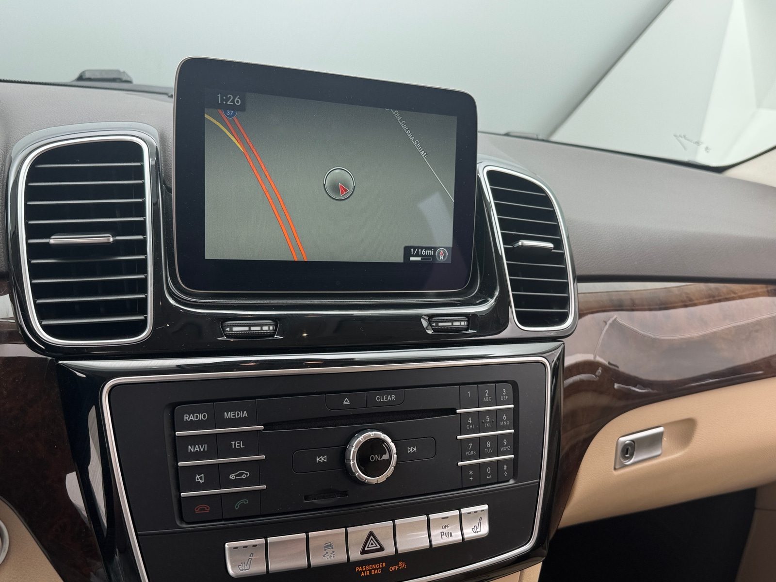 Thumbnail: 2016 Mercedes-Benz GLE - 3