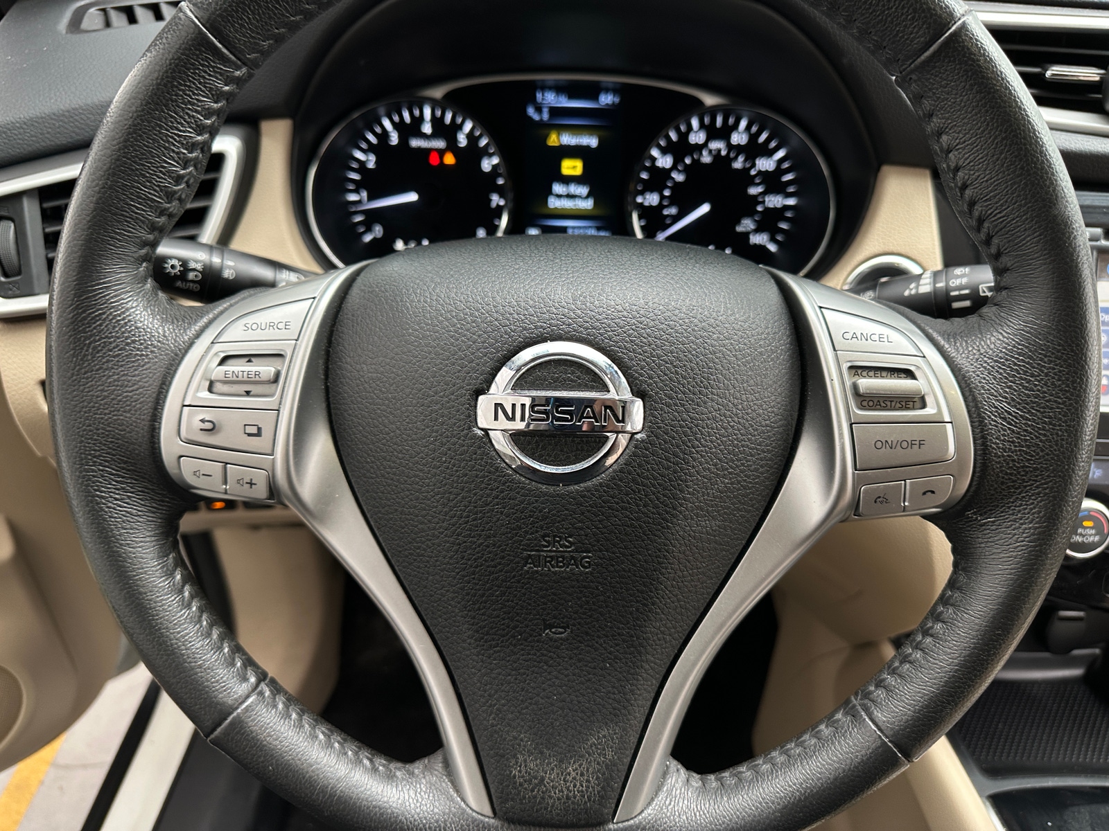 Thumbnail: 2016 Nissan Rogue - 4