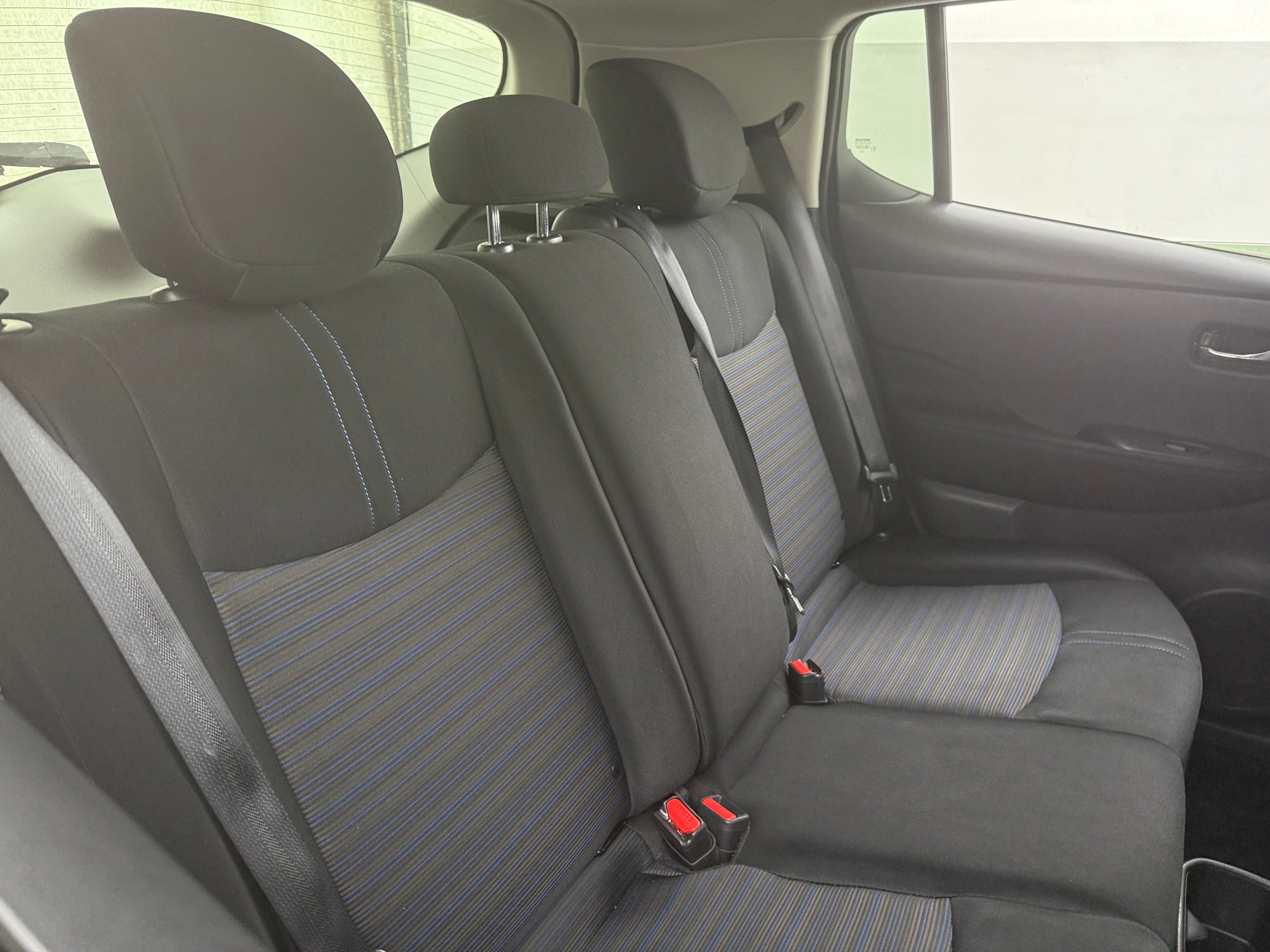 Used 2023 Nissan Leaf S with VIN 1N4AZ1BVXPC554170 for sale in Oak Creek, WI