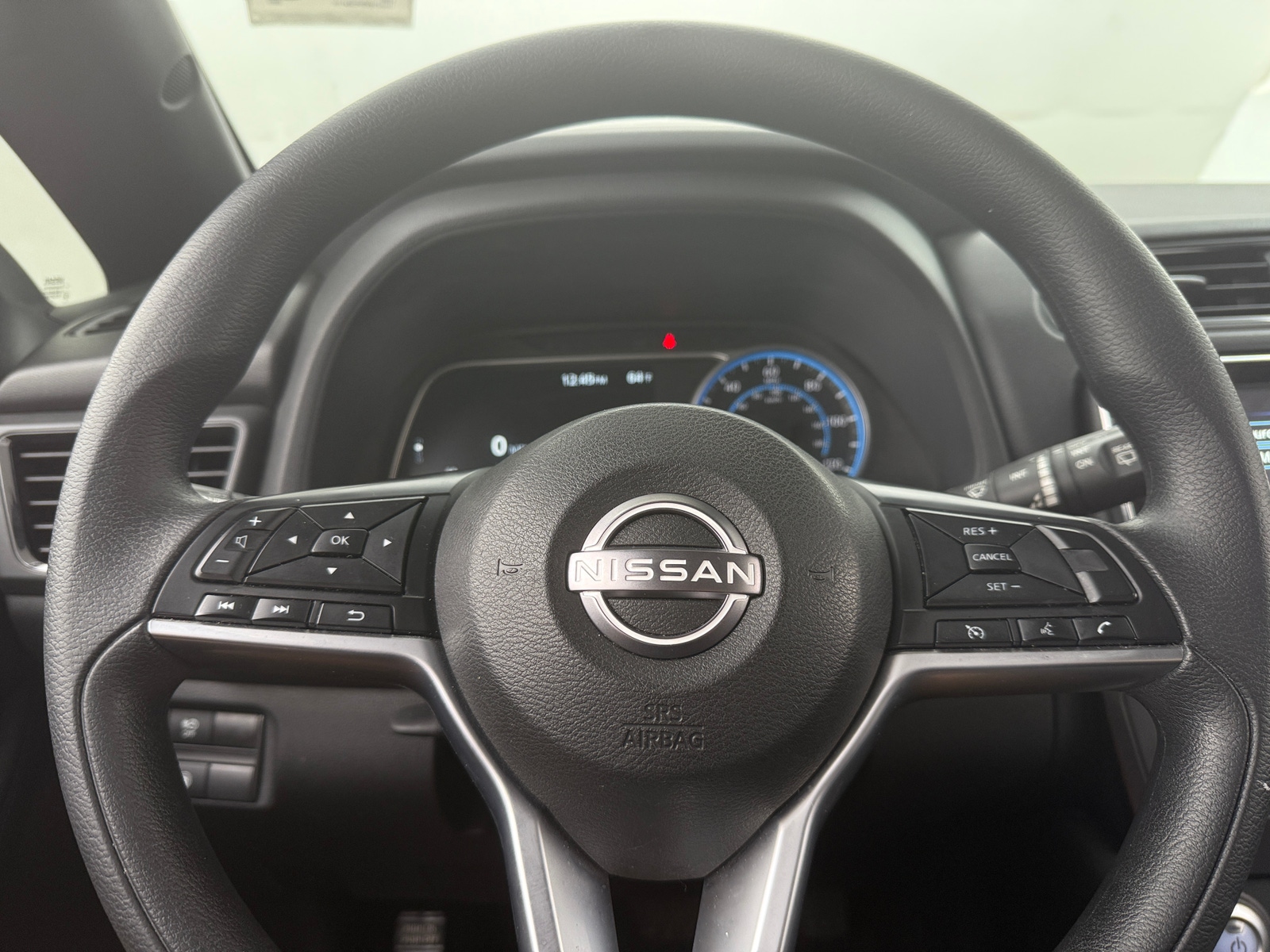 Thumbnail: 2023 Nissan Leaf - 5