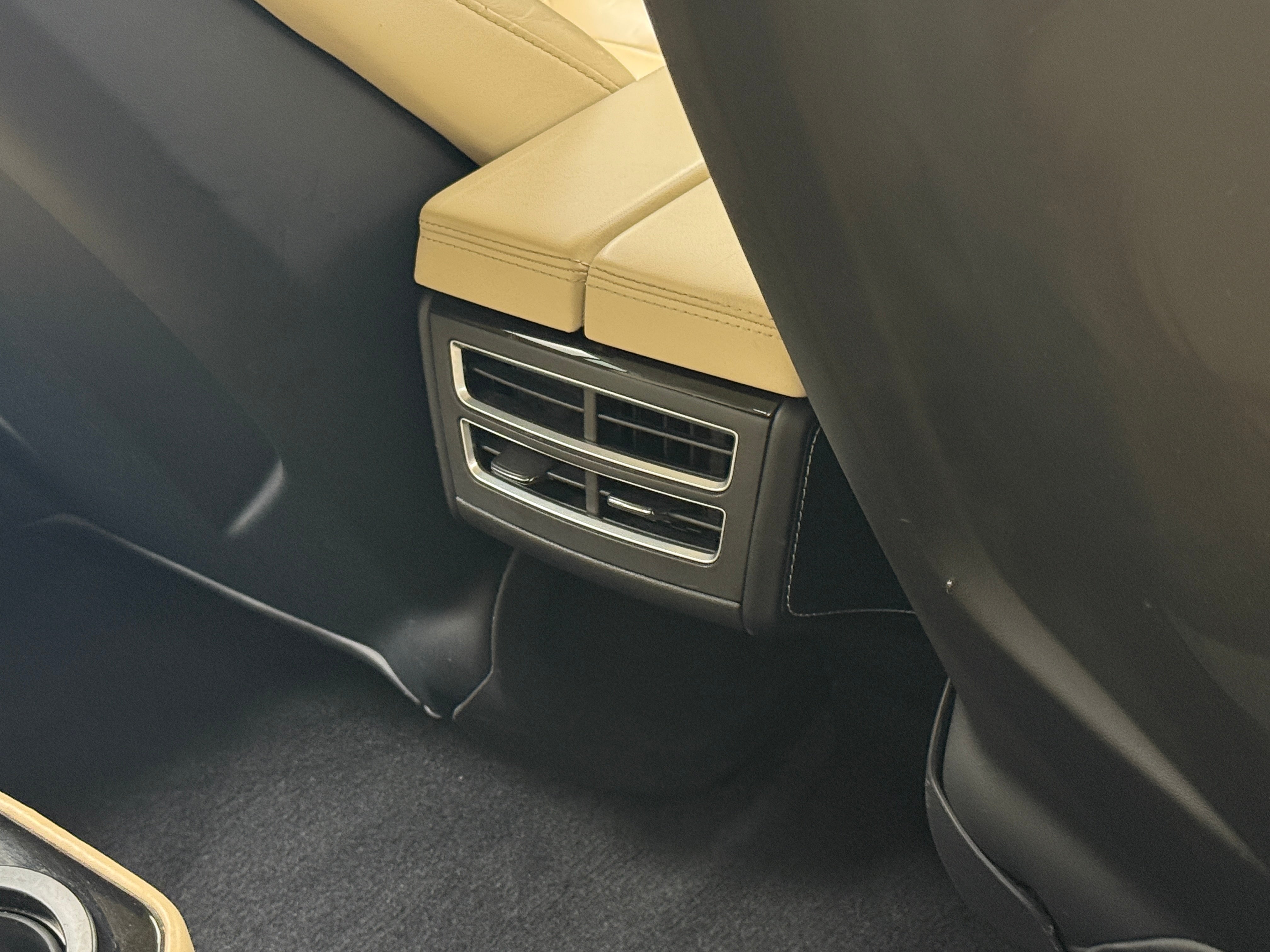 Used 2016 Tesla Model S 60D with VIN 5YJSA1E25GF150459 for sale in Oak Creek, WI