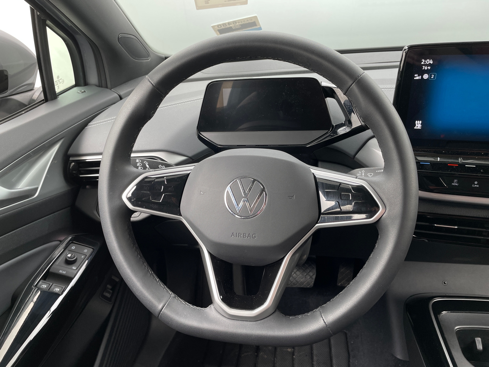 Thumbnail: 2023 Volkswagen ID.4 - 4