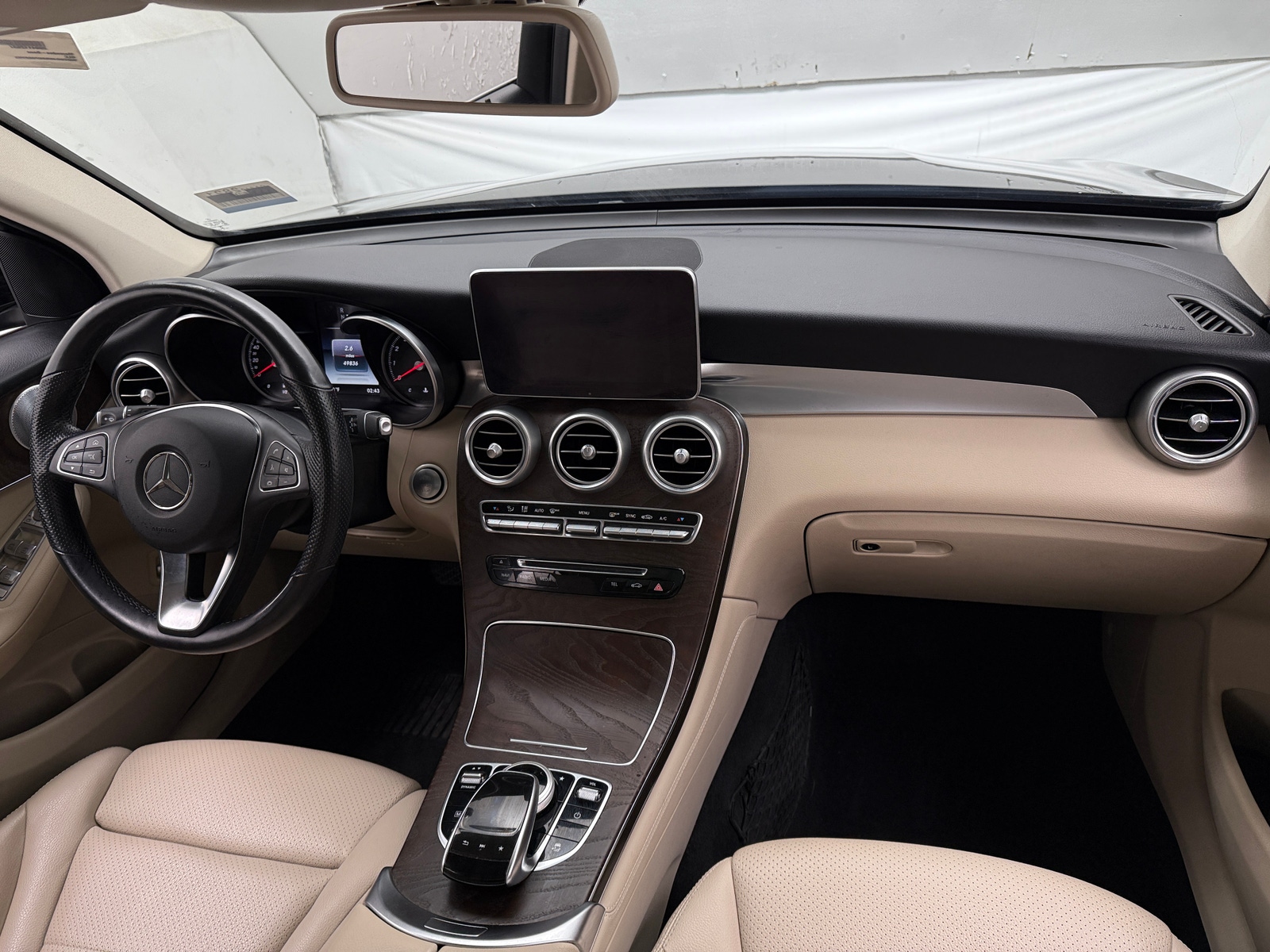 Thumbnail: 2019 Mercedes-Benz GLC - 2