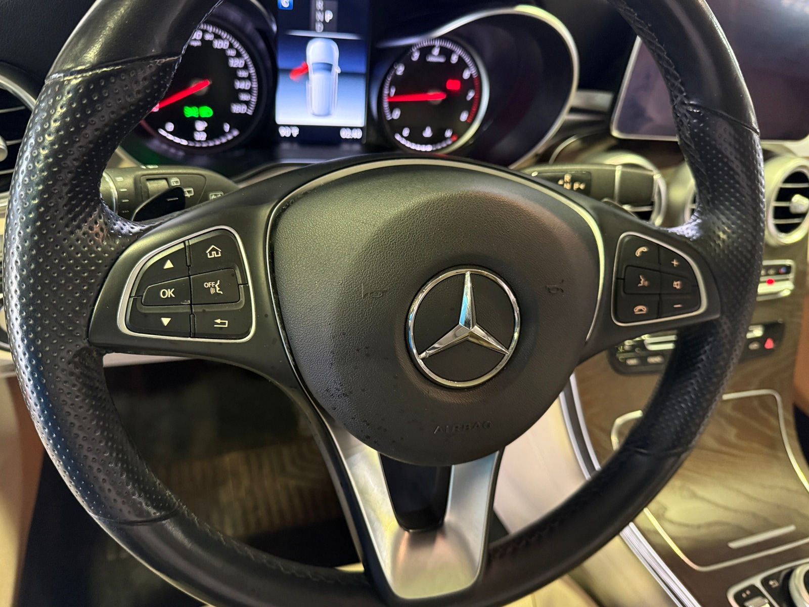 Thumbnail: 2019 Mercedes-Benz GLC - 4