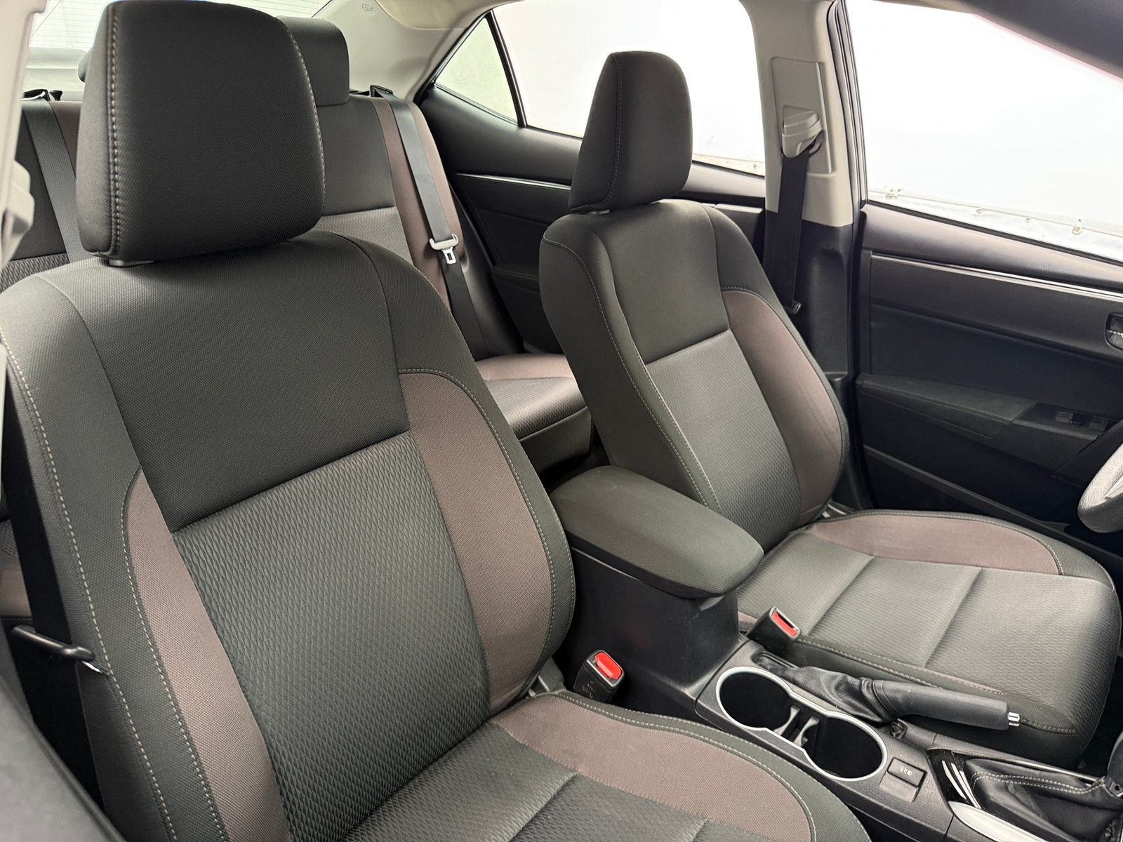 Thumbnail: 2017 Toyota Corolla - 2